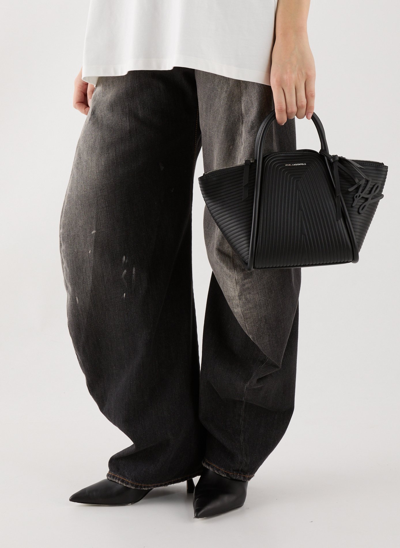 K/Wellen handbag KARL LAGERFELD Black