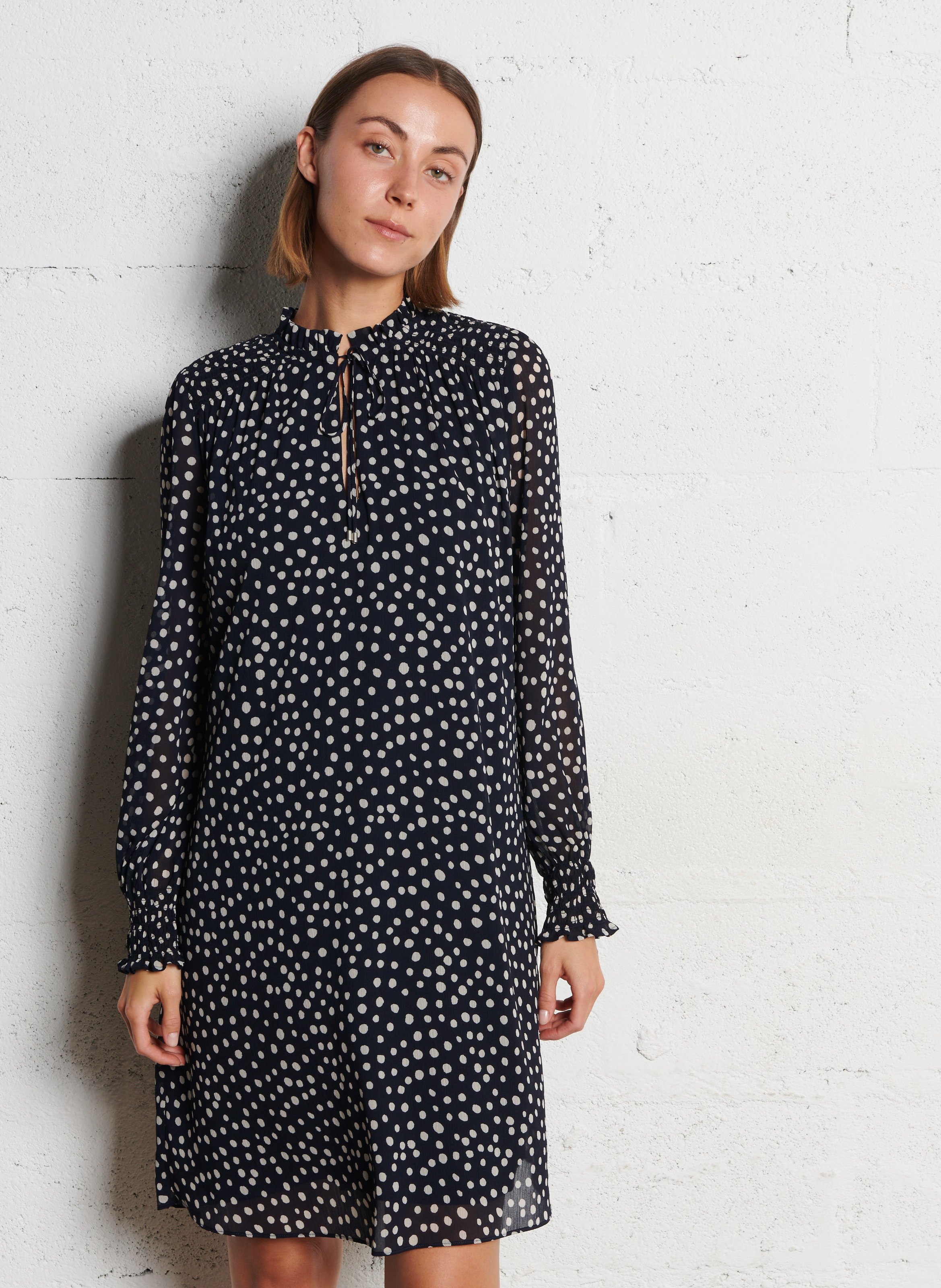 Robe courte col victorien à pois IKKS Bleu