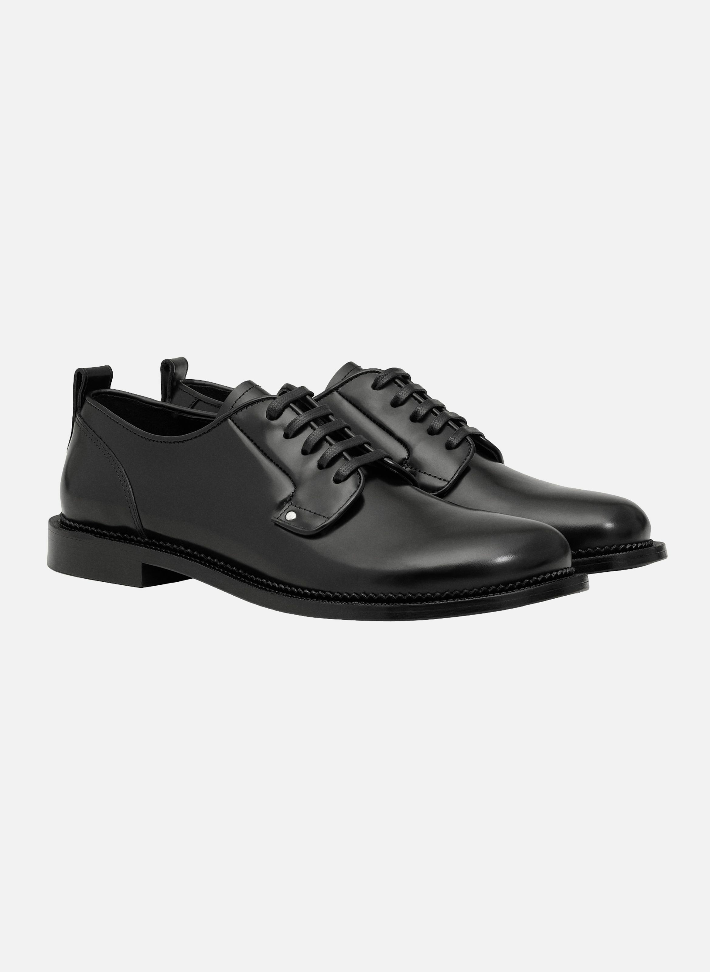 Derbies a bout anatomique en cuir AMI PARIS Noir