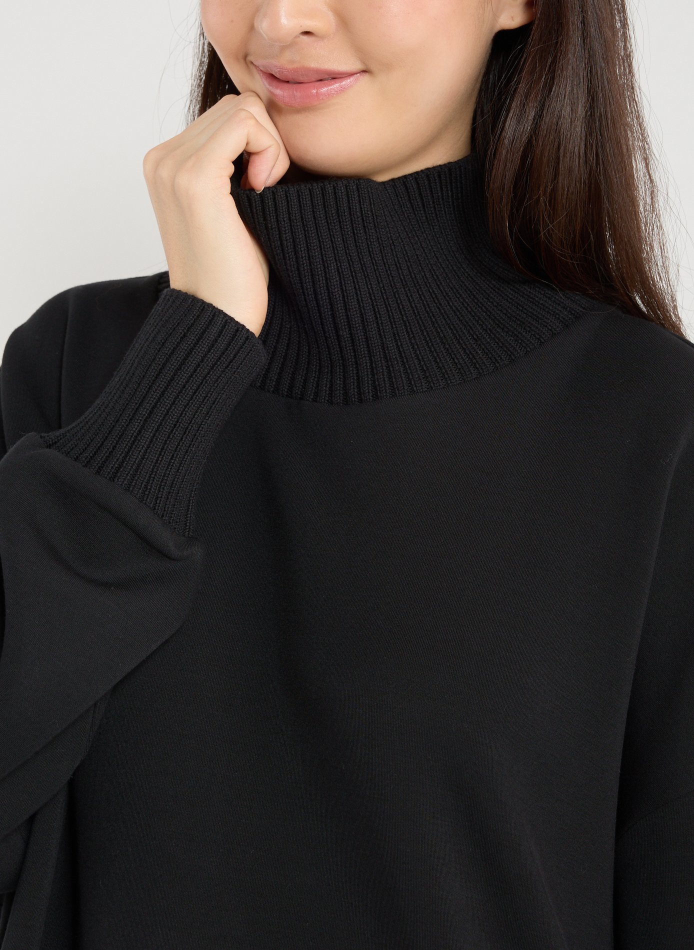 Pull ample à col montant VARLEY Noir