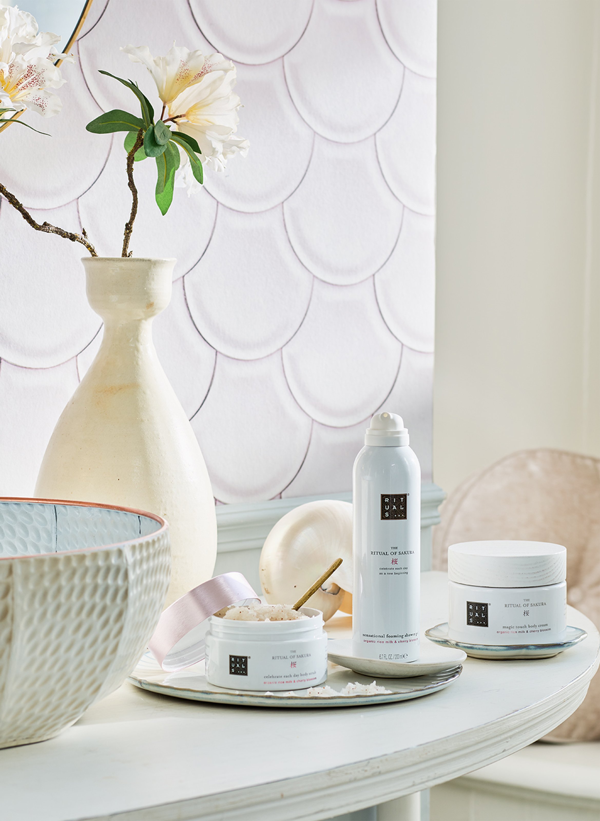 The Ritual of Sakura - Foaming shower gel RITUALS No color