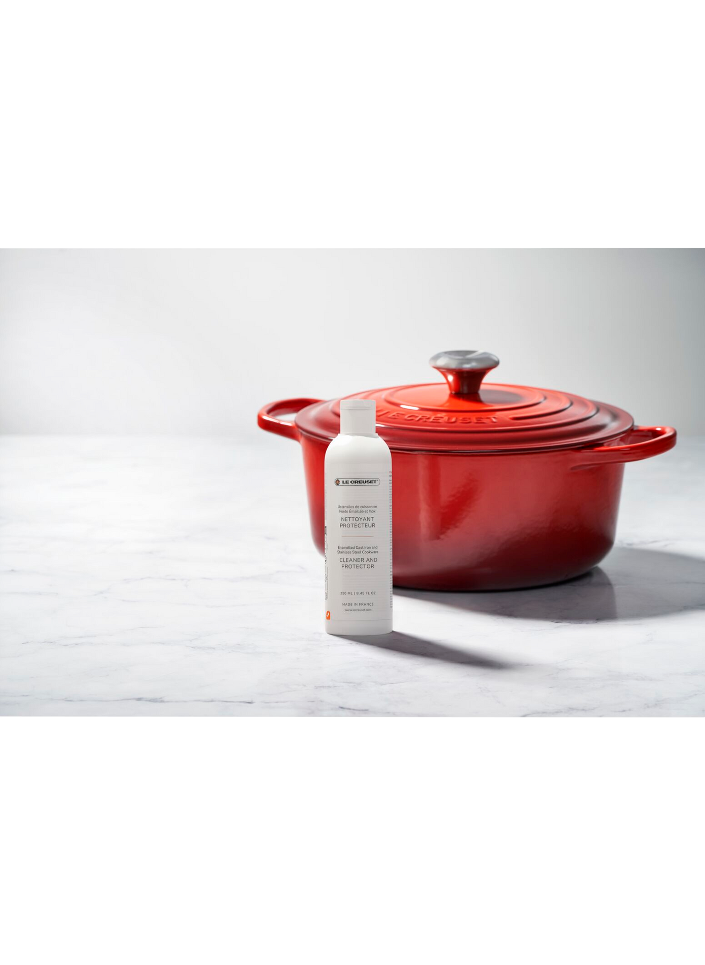 Umweltfreundlicher Reiniger für Gusseisen und Edelstahl LE CREUSET Schwarz