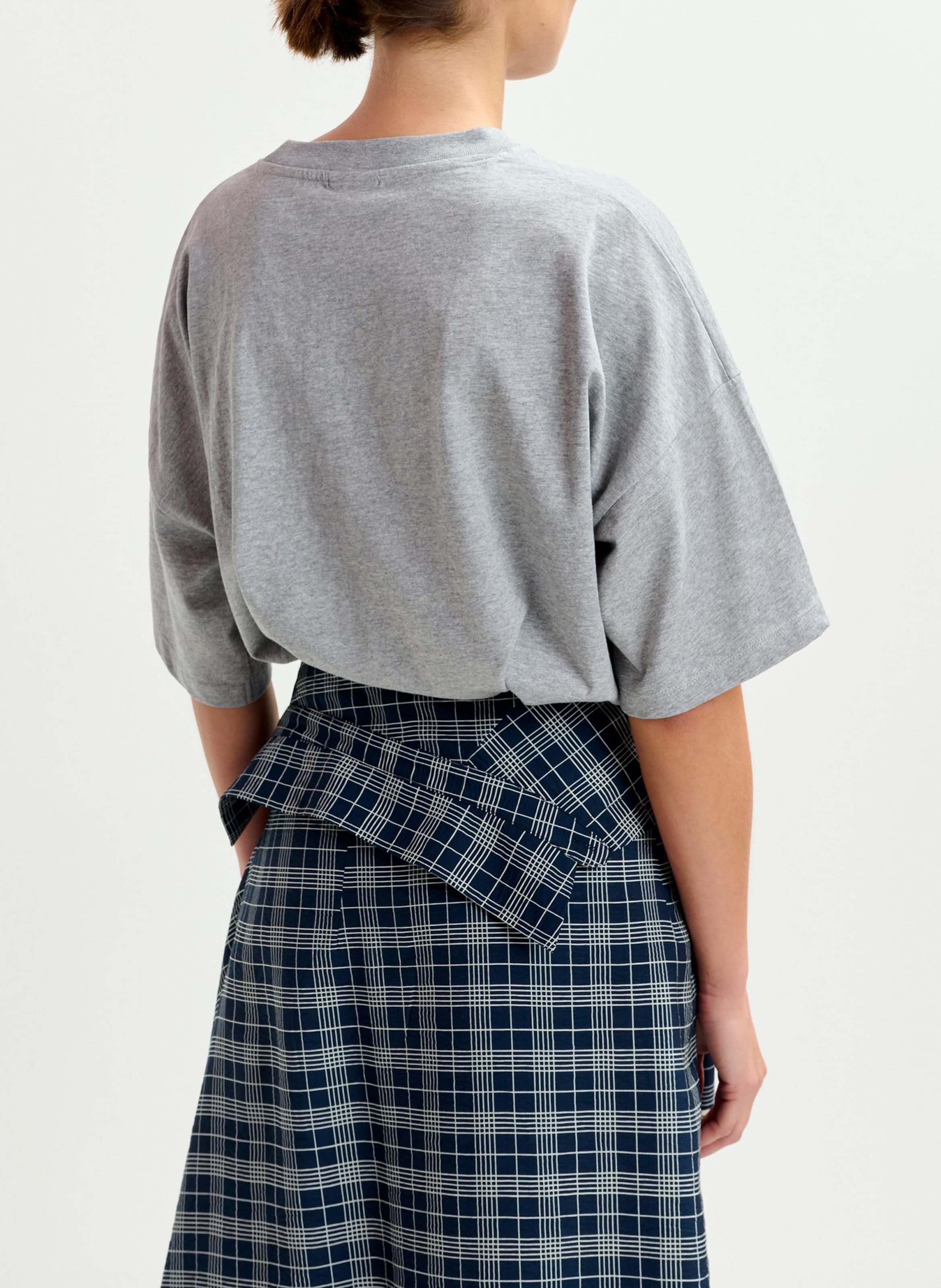 Tee-shirt col rond en coton bio ipin ESSENTIEL ANTWERP Gris