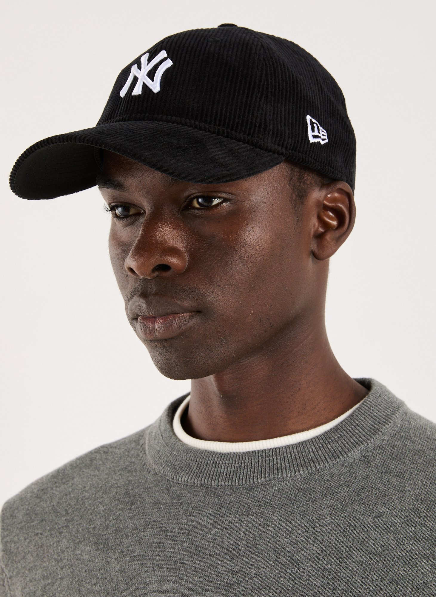 Casquette visière courbée aspect velours côtelé en coton NEW ERA Noir