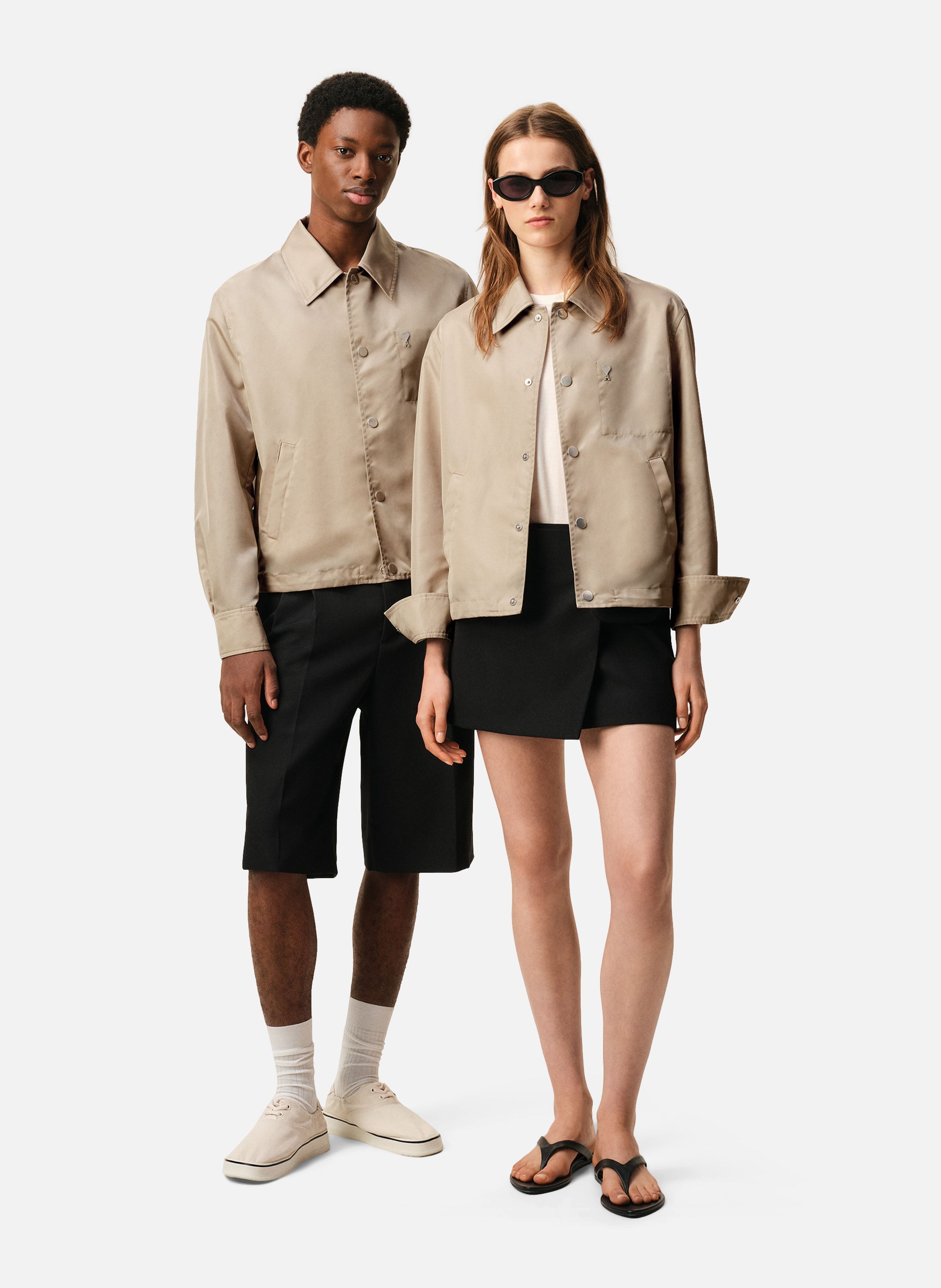 Blouson boutonné rivet ami de cœur unisexe en nylon AMI PARIS Beige