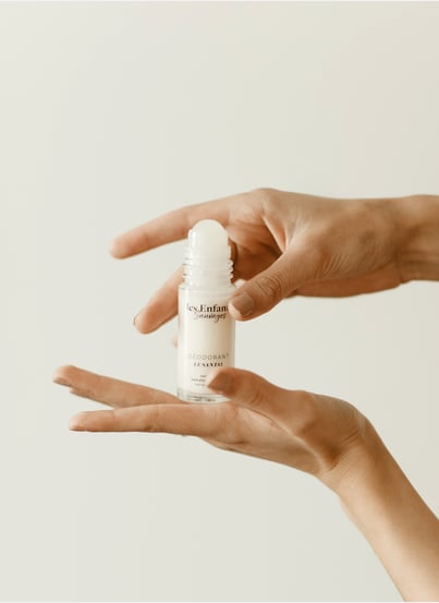 Déodorant bille Bio & 100% Naturel - Senteur unisexe SANTAL (boisé) LES ENFANTS SAUVAGES Déodorant bille Bio & 100% Naturel - Senteur unisexe SANTAL (boisé) LES ENFANTS SAUVAGES