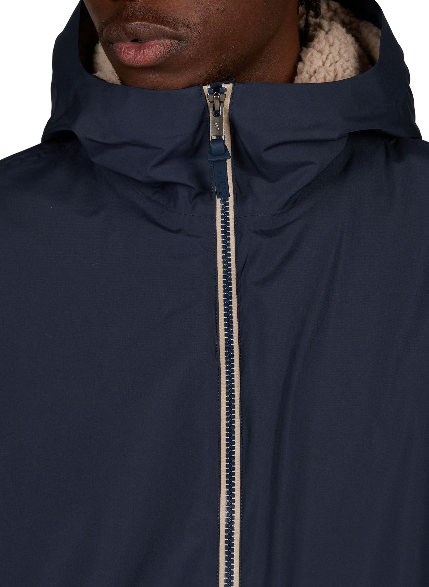 Gerade geschnittener Parka mit Kapuze AIGLE Blau