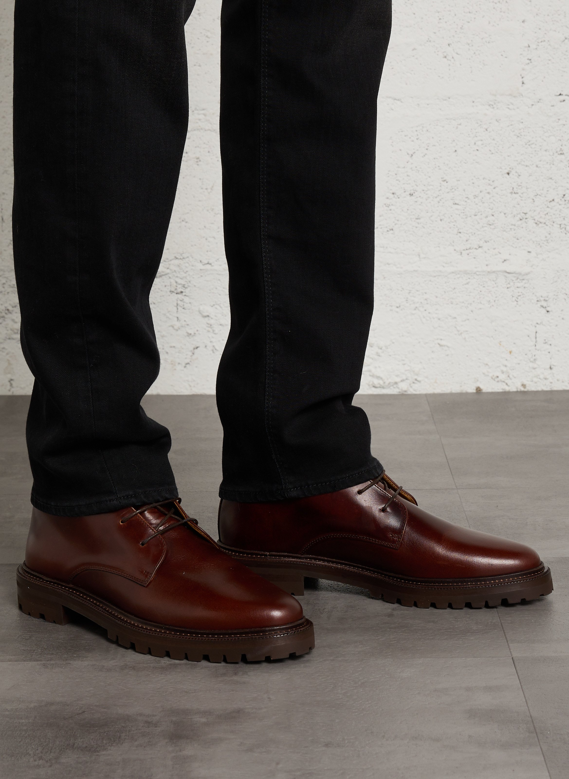 Boots à lacets en cuir gariné howelsen BOBBIES Marron