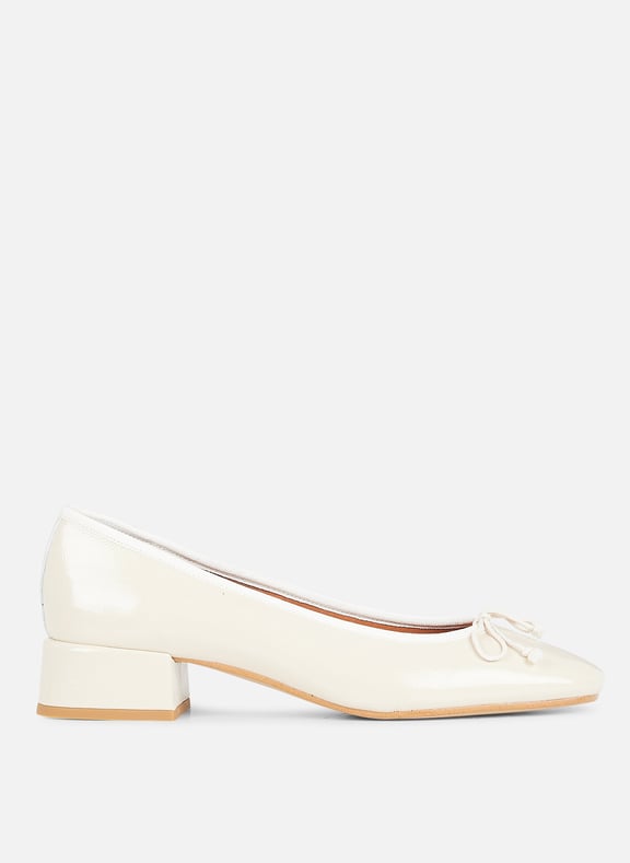 Ballerines à talons en cuir vernis dybil | Blanc Ballerines & Mules mariage The Wedding Explorer Ballerines à talons en cuir vernis dybil | Blanc Ballerines & Mules mariage The Wedding Explorer