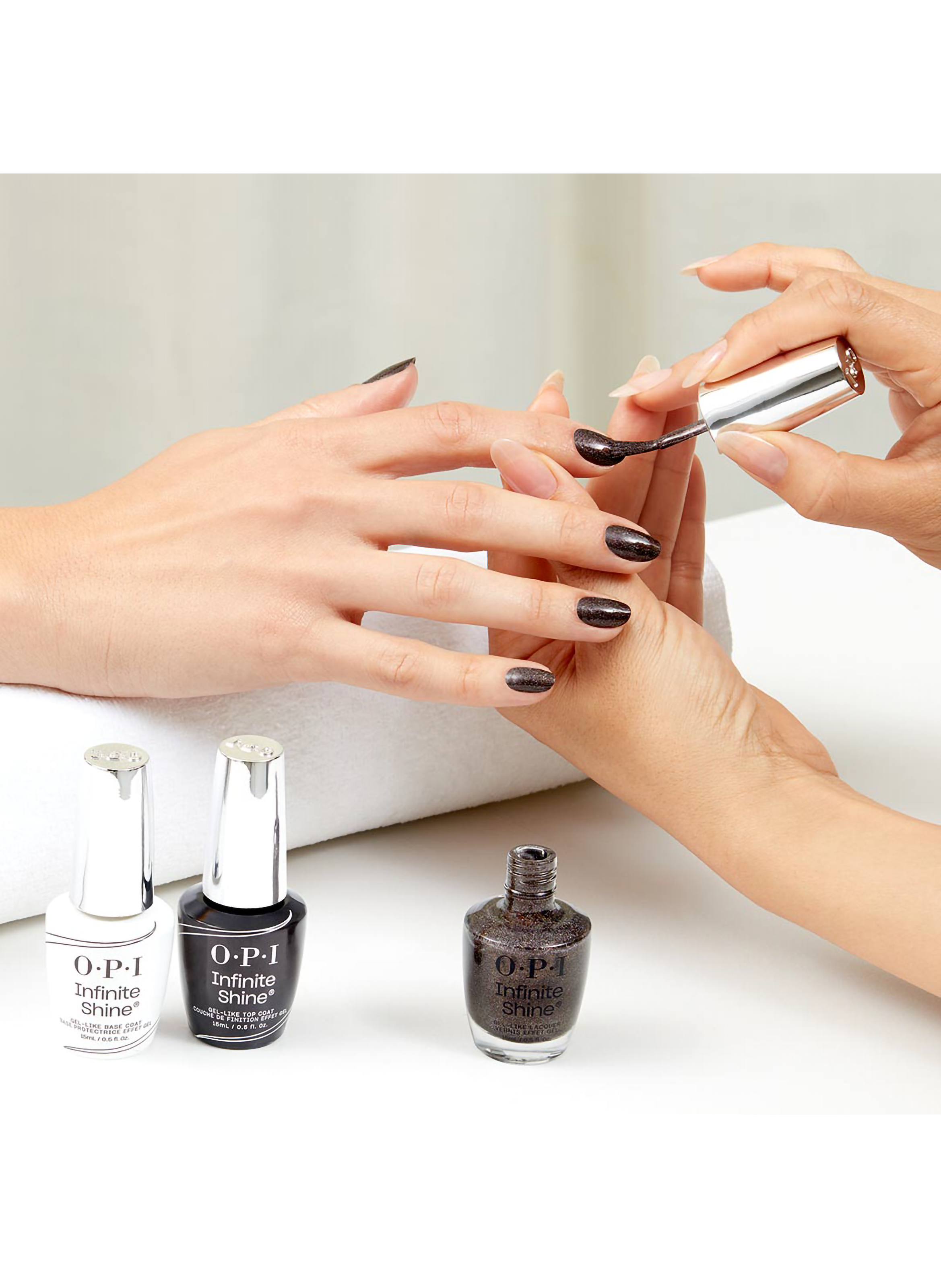 My Private Jet
Infinite Shine
Long-lasting gel effect nail polish OPI Marron