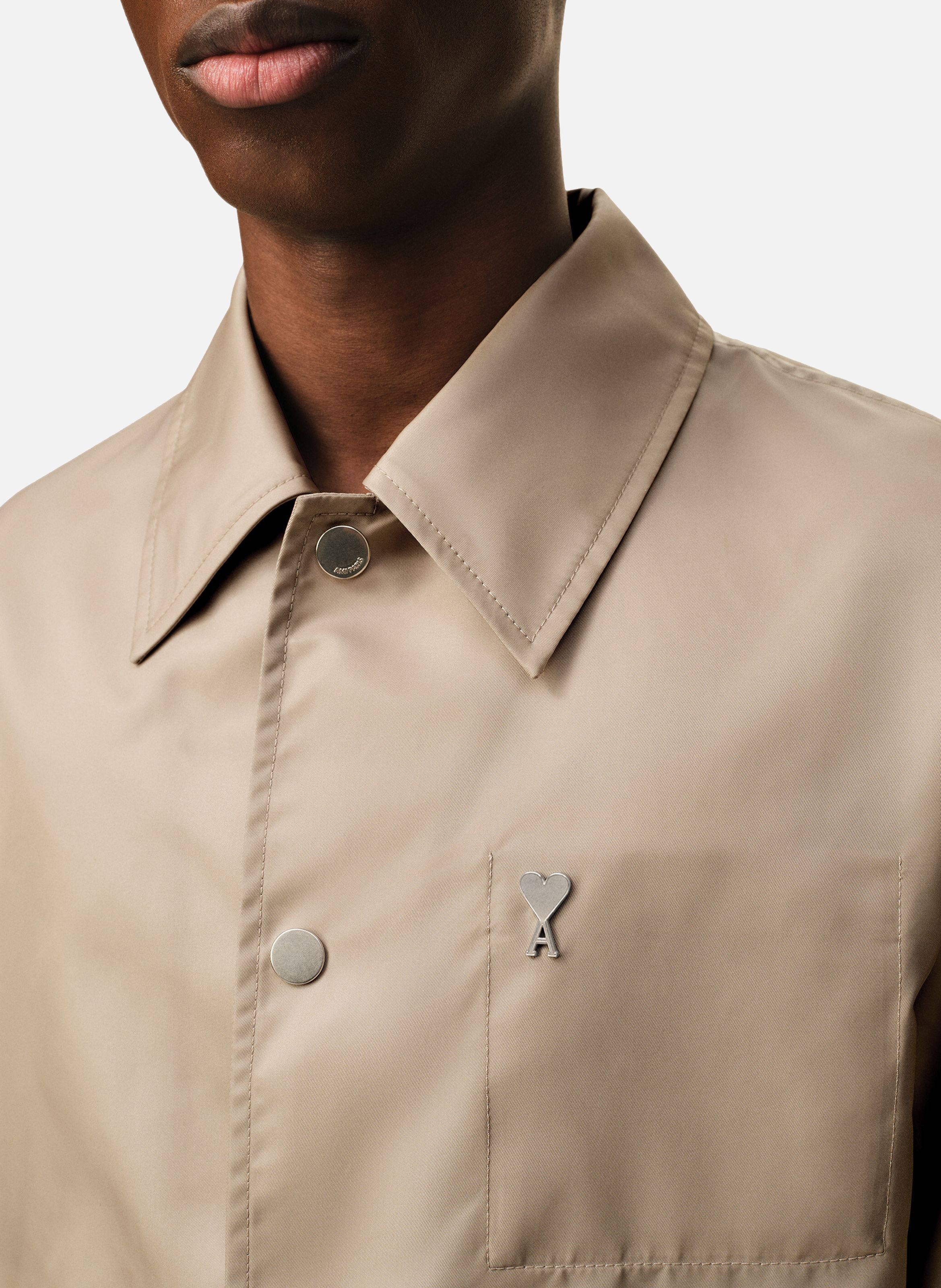 Blouson boutonné rivet ami de cœur unisexe en nylon AMI PARIS Beige