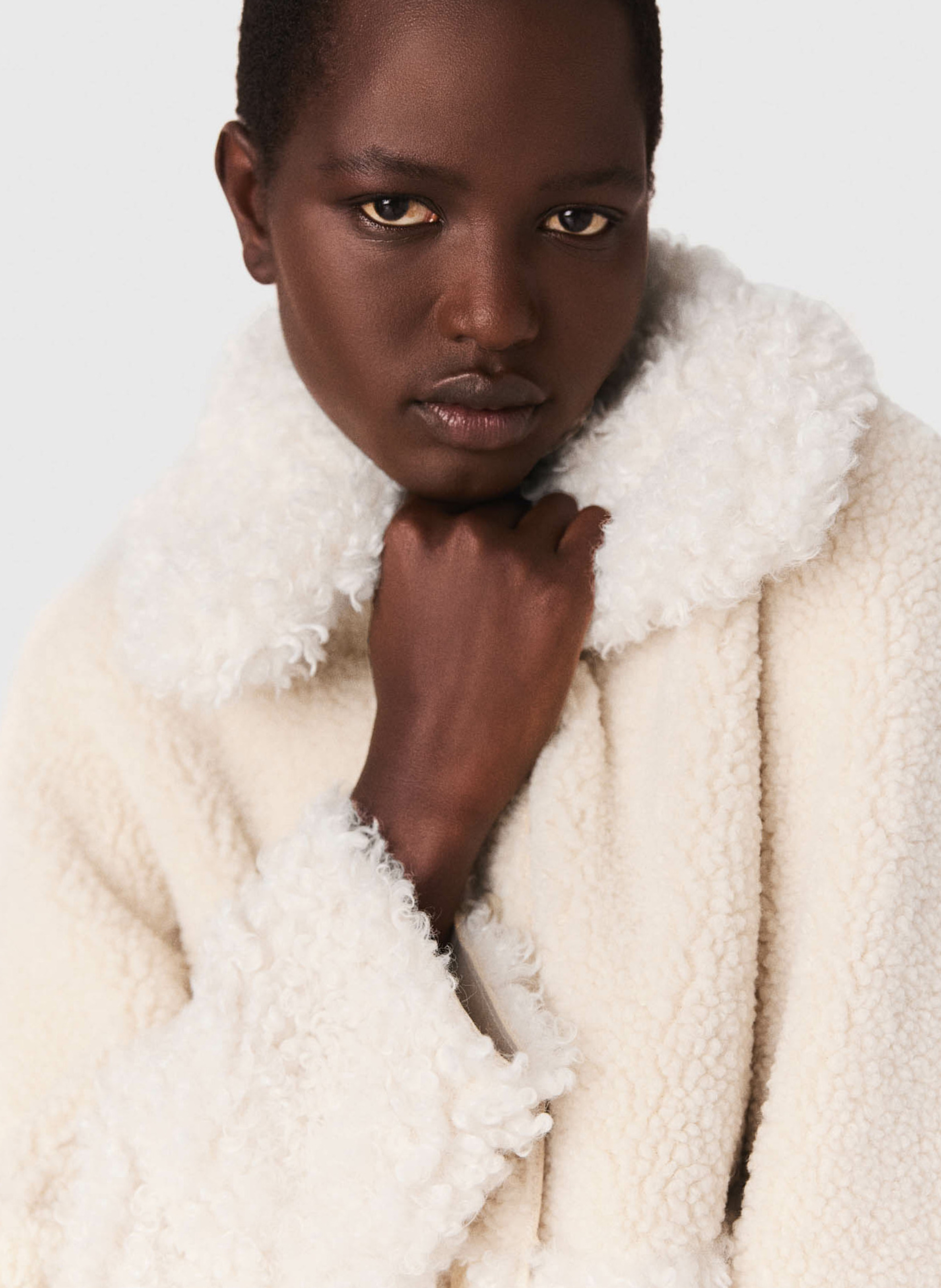 Manteau col large effet fourrure MAJE Beige