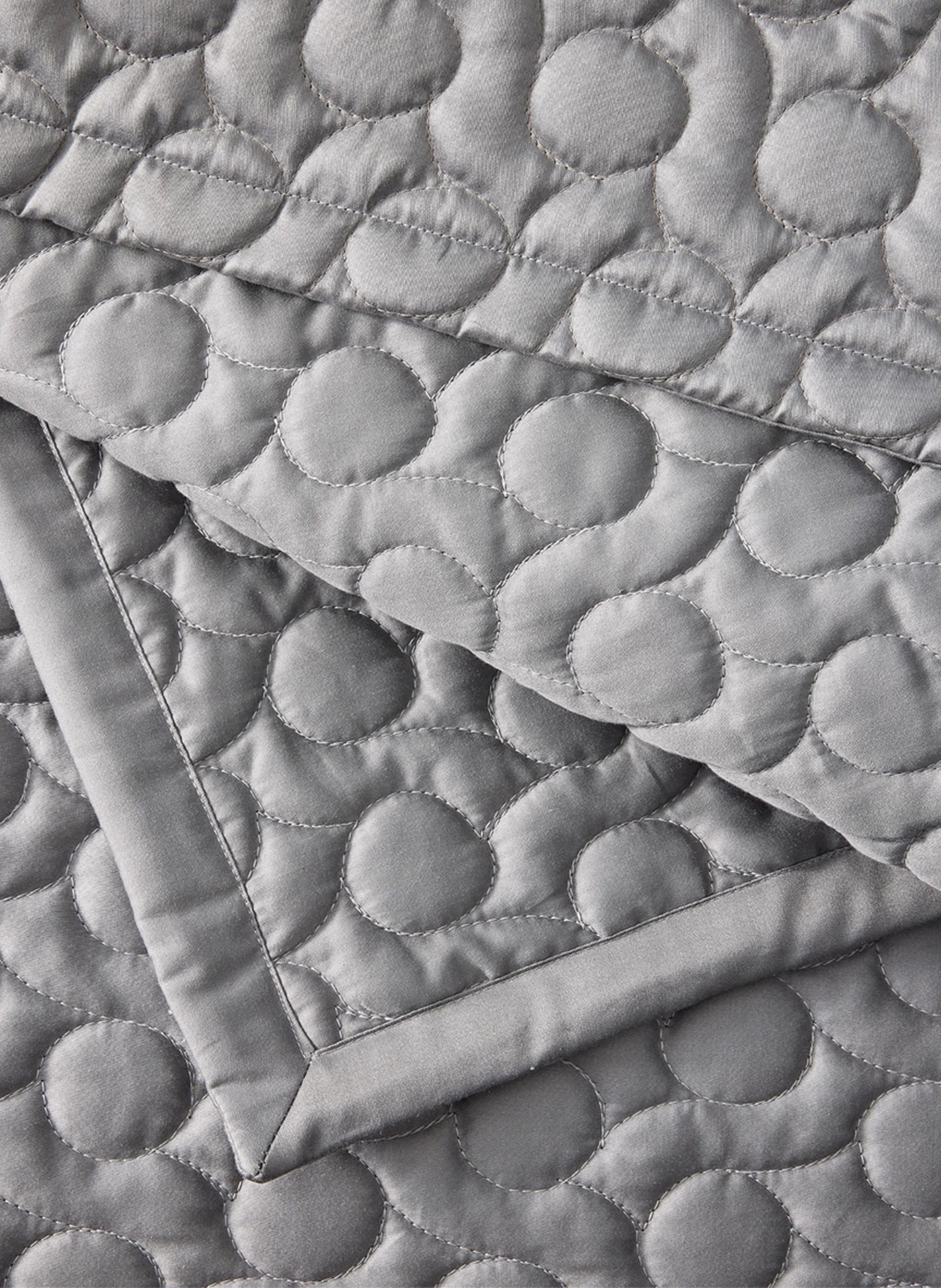 Couvre-lit matelassé uni en satin de coton bio, poesie ALEXANDRE TURPAULT Gris