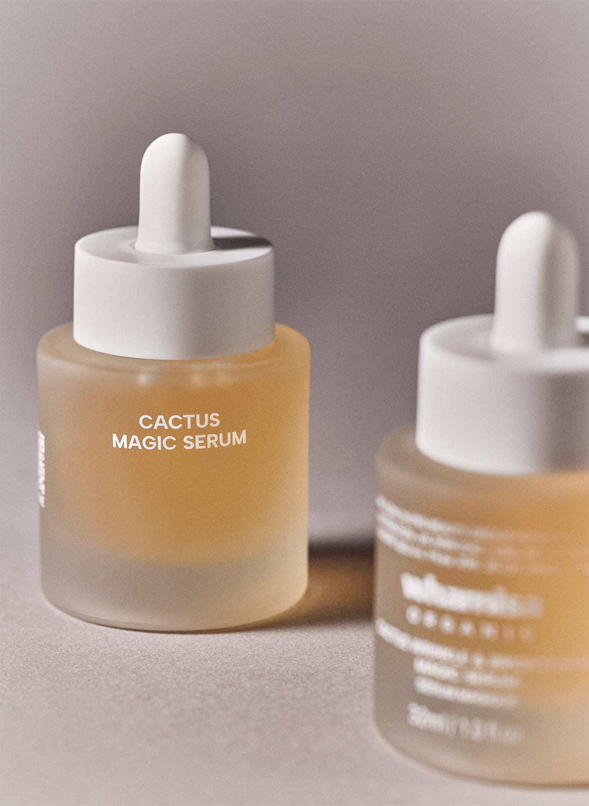 Magic serum for perfect complexion with prickly pear. No color