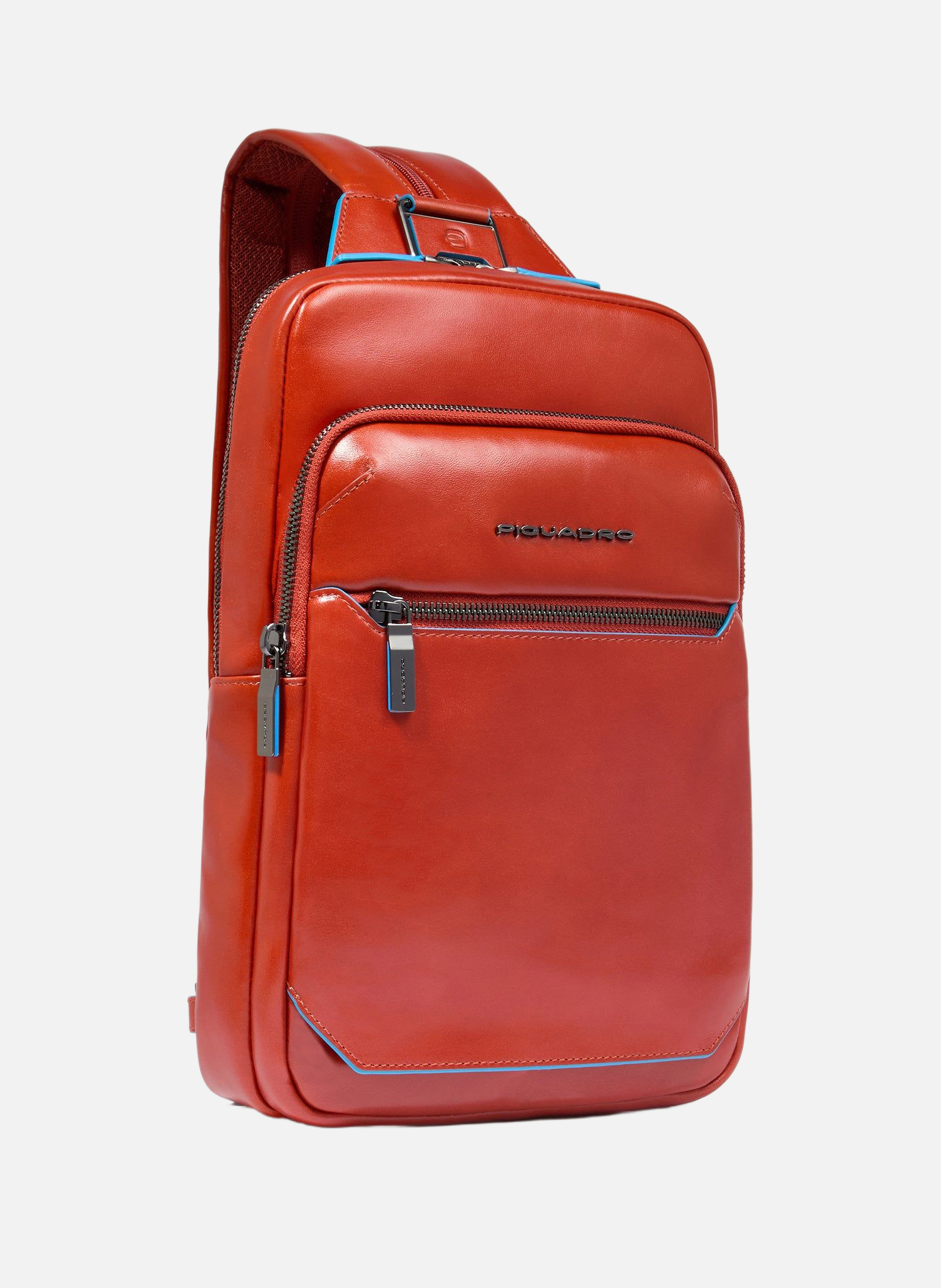 Sac de poitrine homme convertible en sac à dos PIQUADRO Marron