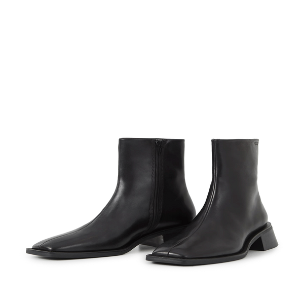 Vagabond Blanca Leather Ankle Boots In Black