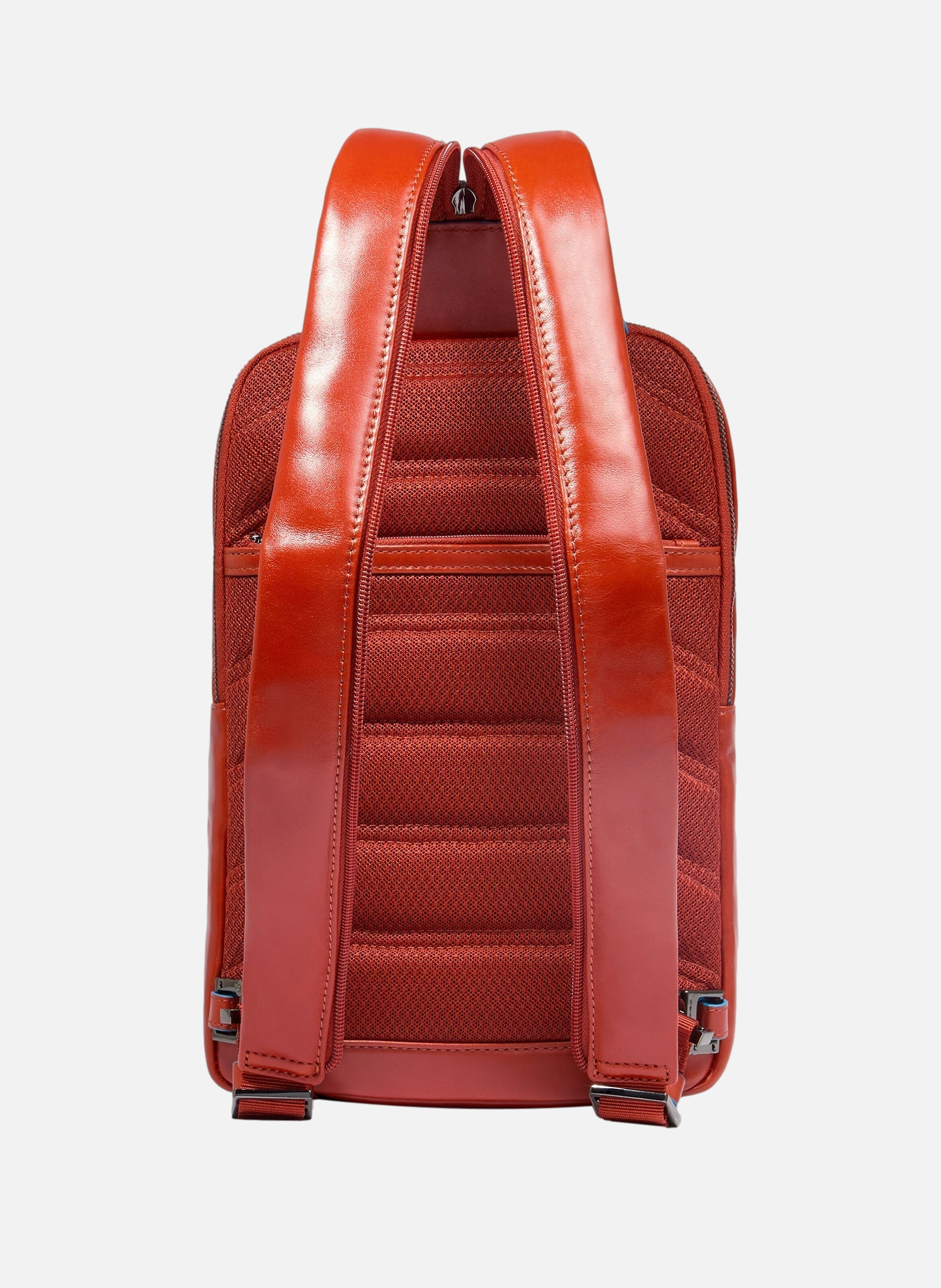 Sac de poitrine homme convertible en sac à dos PIQUADRO Marron
