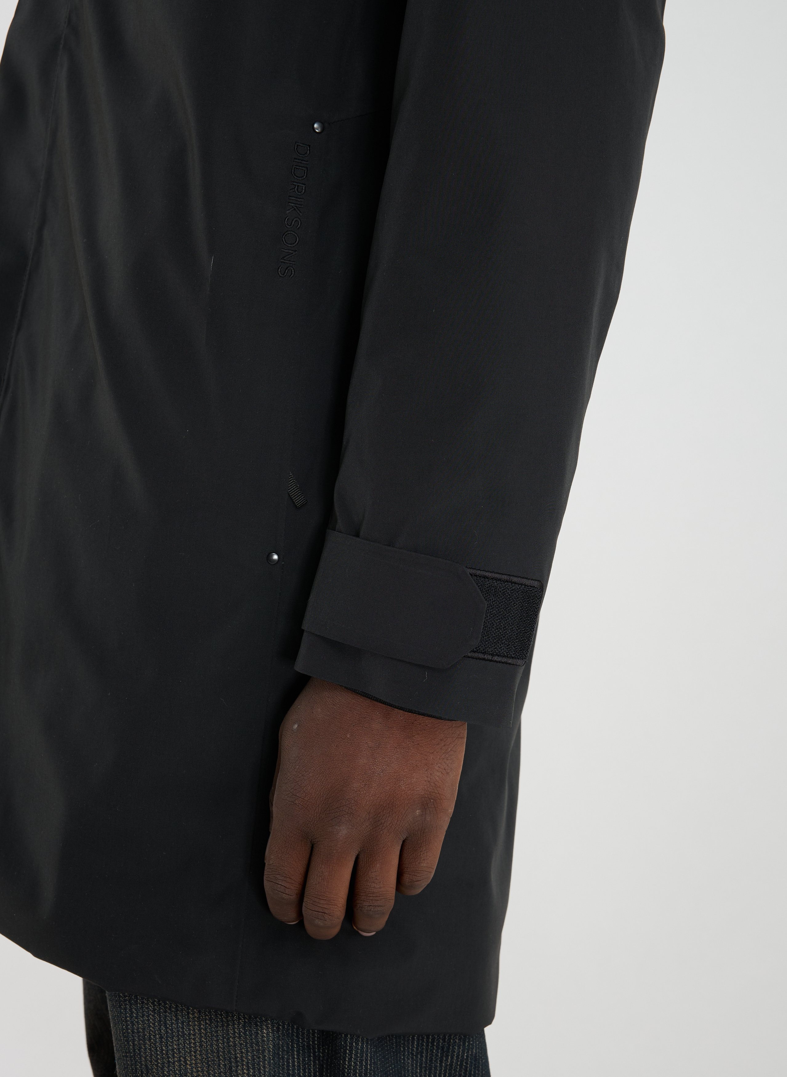 Parka mi-longue à capuche DIDRIKSONS Noir