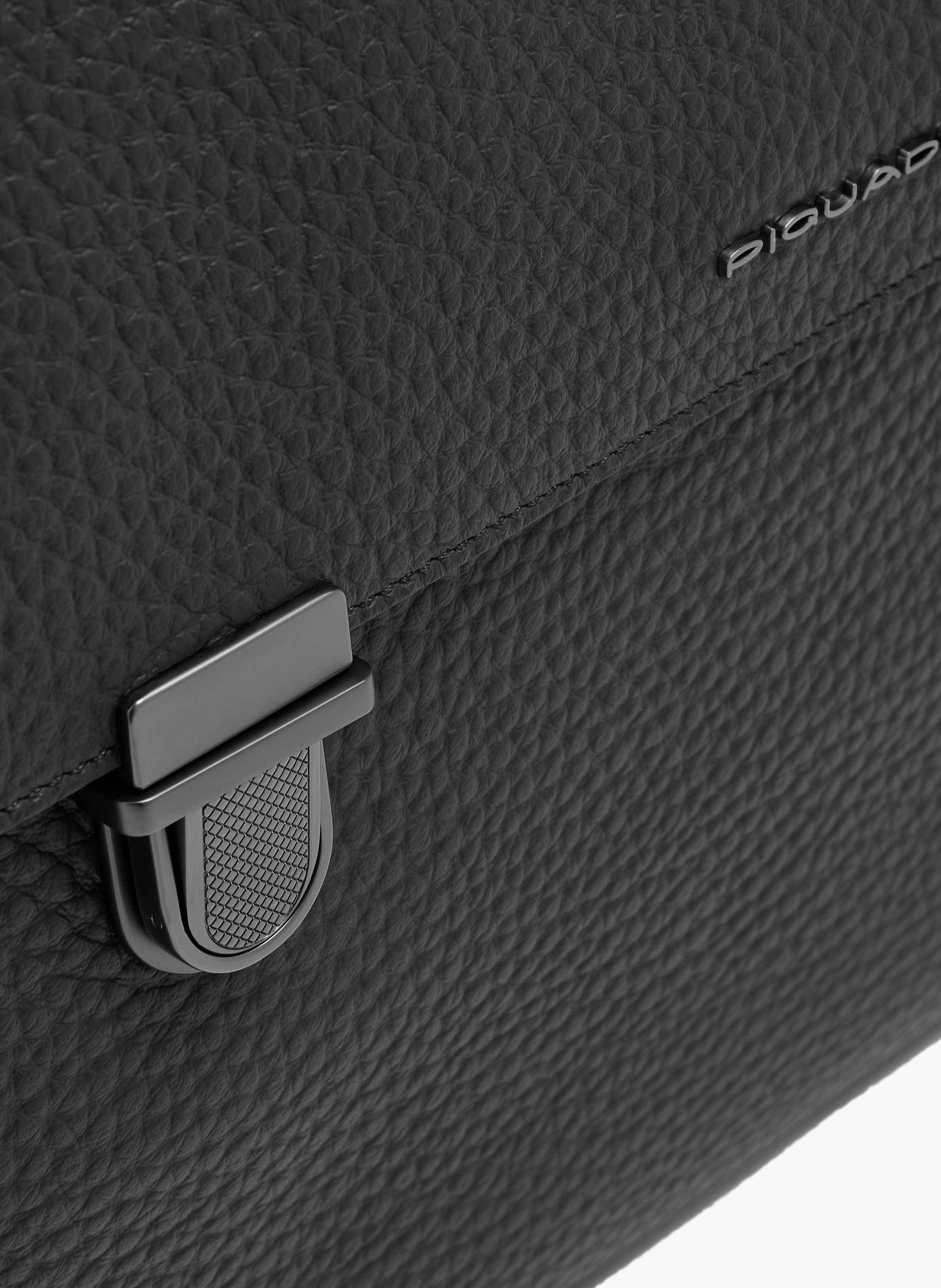 Sac pour ordinateur 15,6", personnalisable PIQUADRO Noir