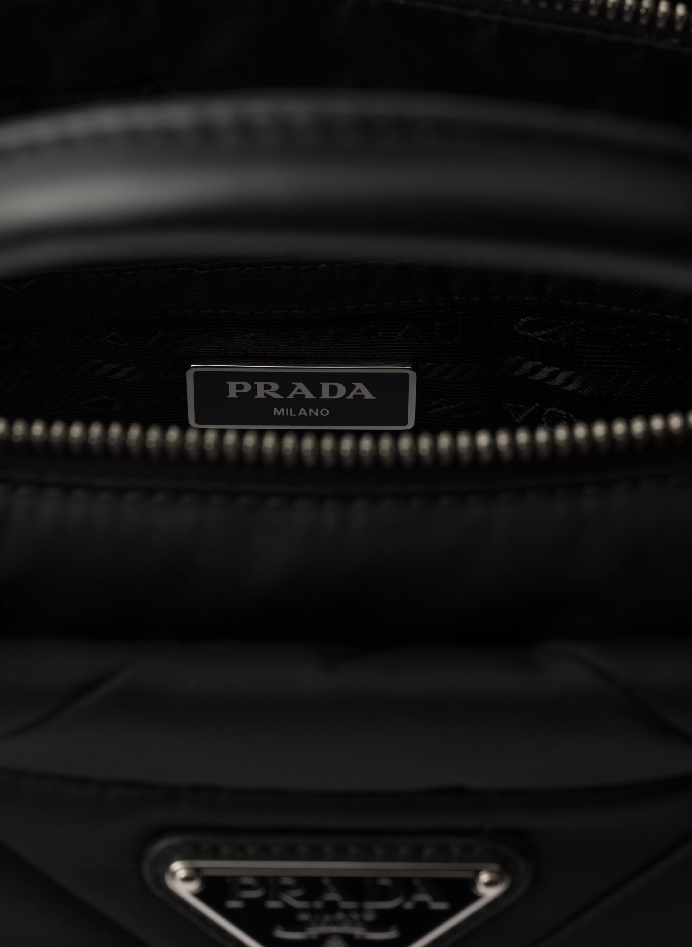 Petit cabas en re-nylon matelassé PRADA Noir