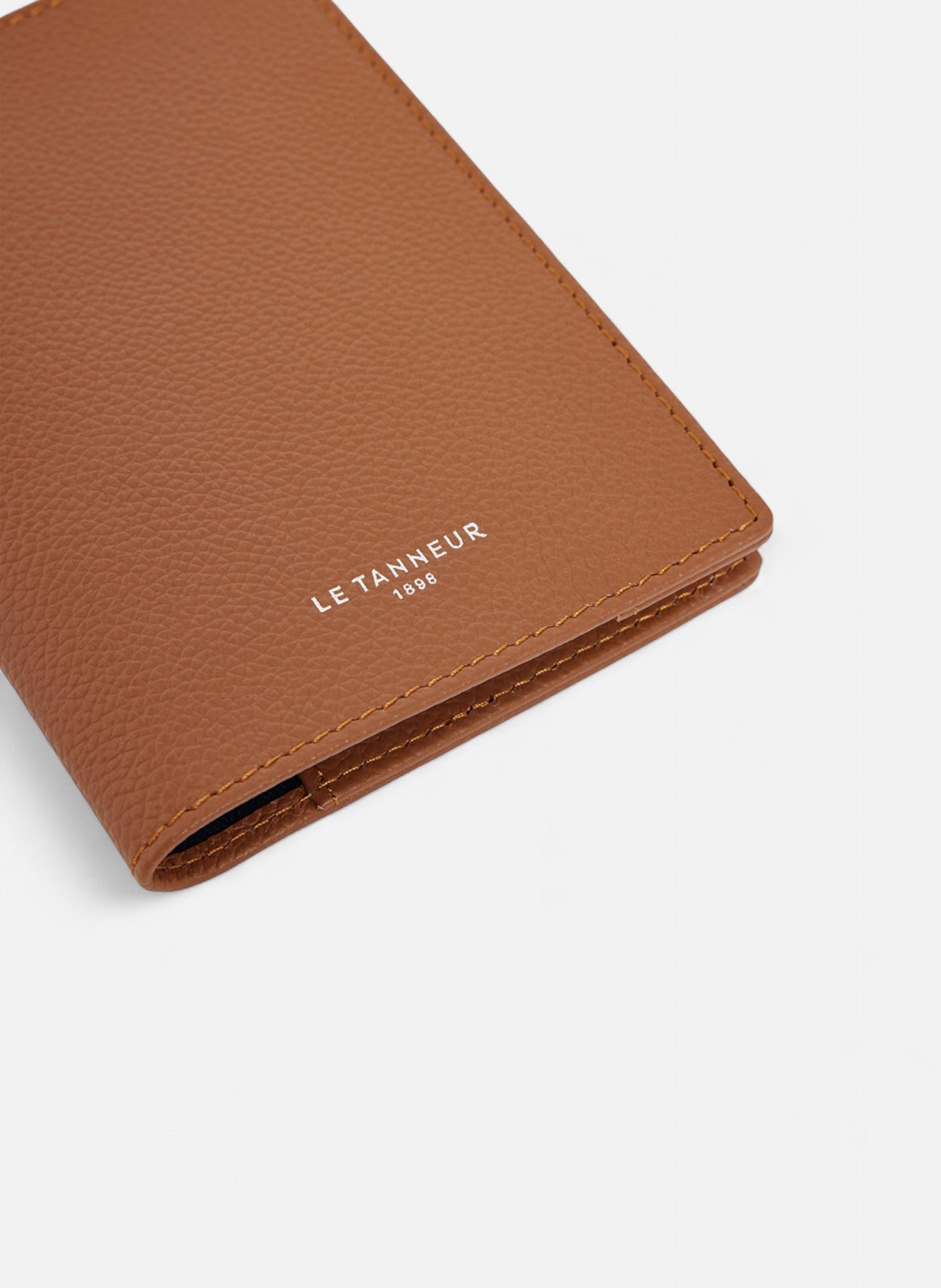 Porte passeport en cuir grainé LE TANNEUR Marron