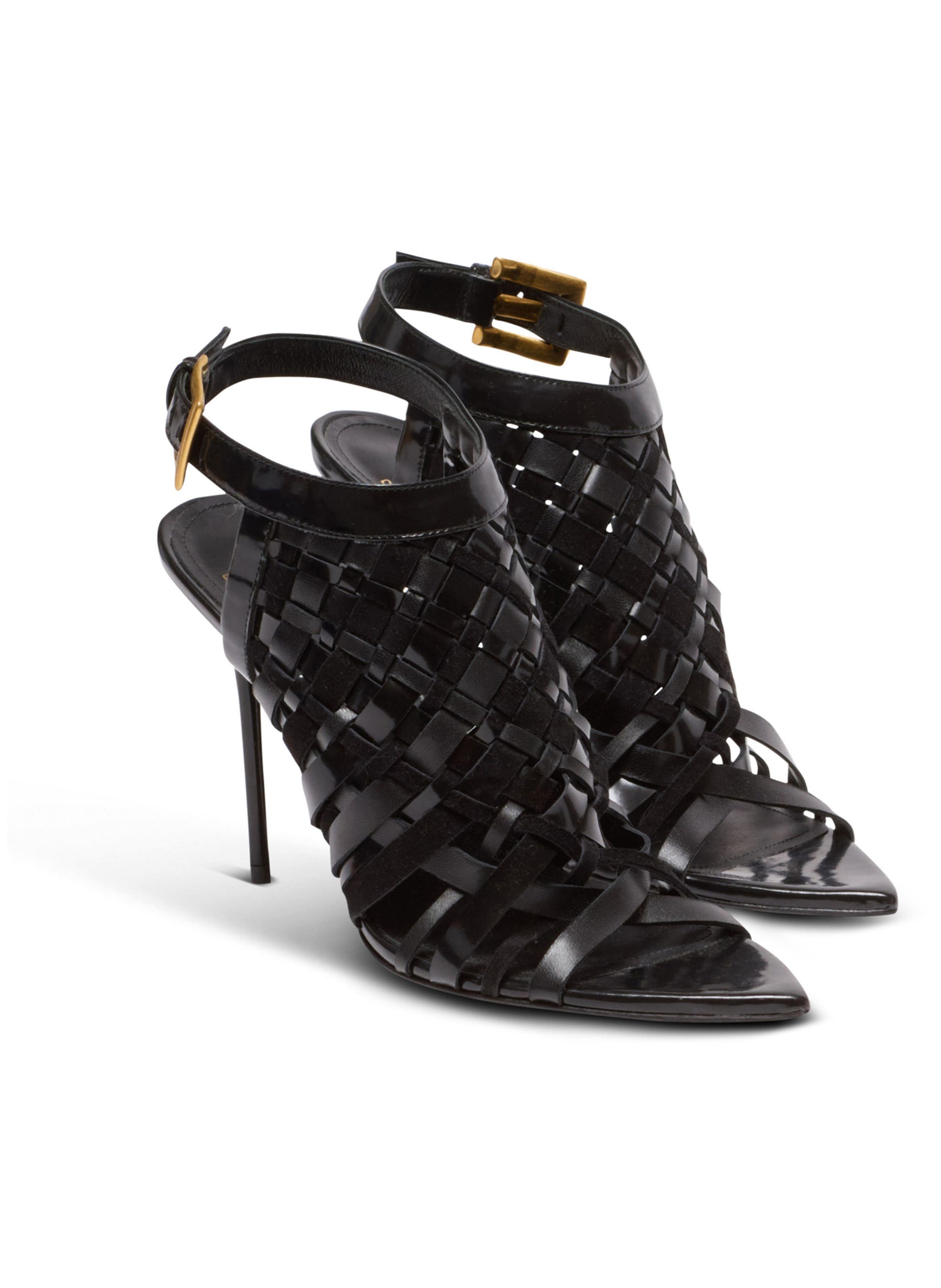 Sandales à franges en cuir verni BALMAIN Noir