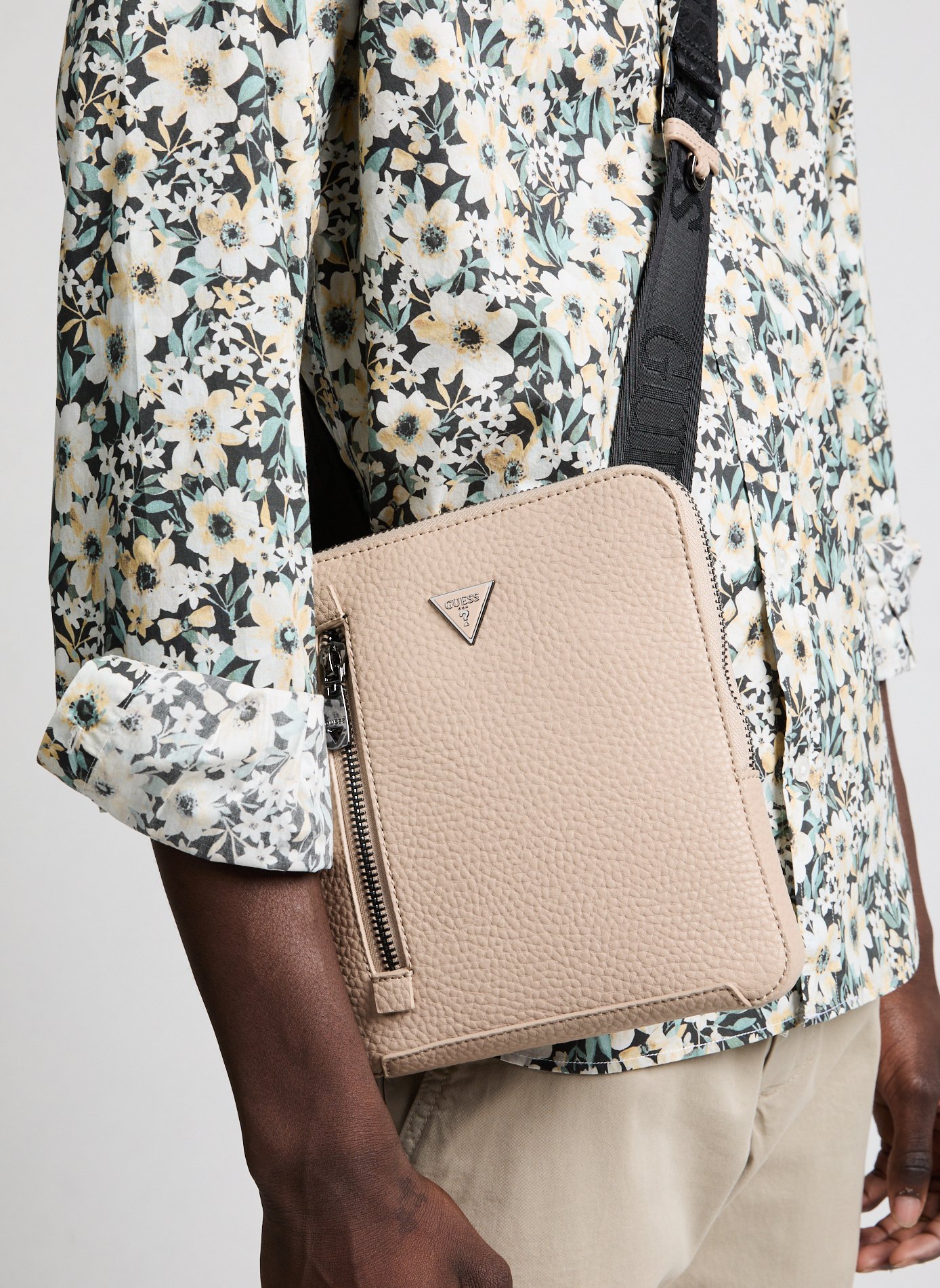 Shoulder bag with logo GUESS Beige