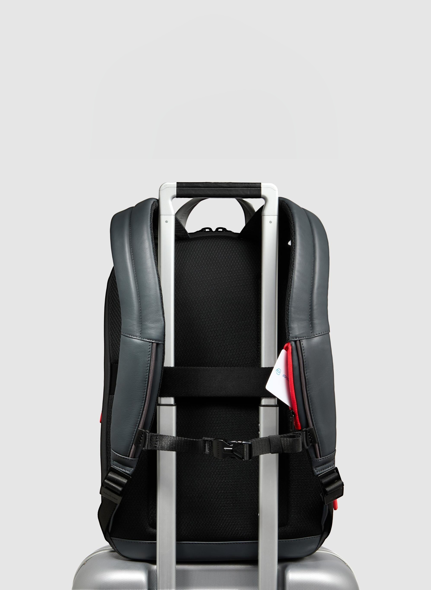 Sac à dos extensible pour ordinateur 15,6" PIQUADRO Gris