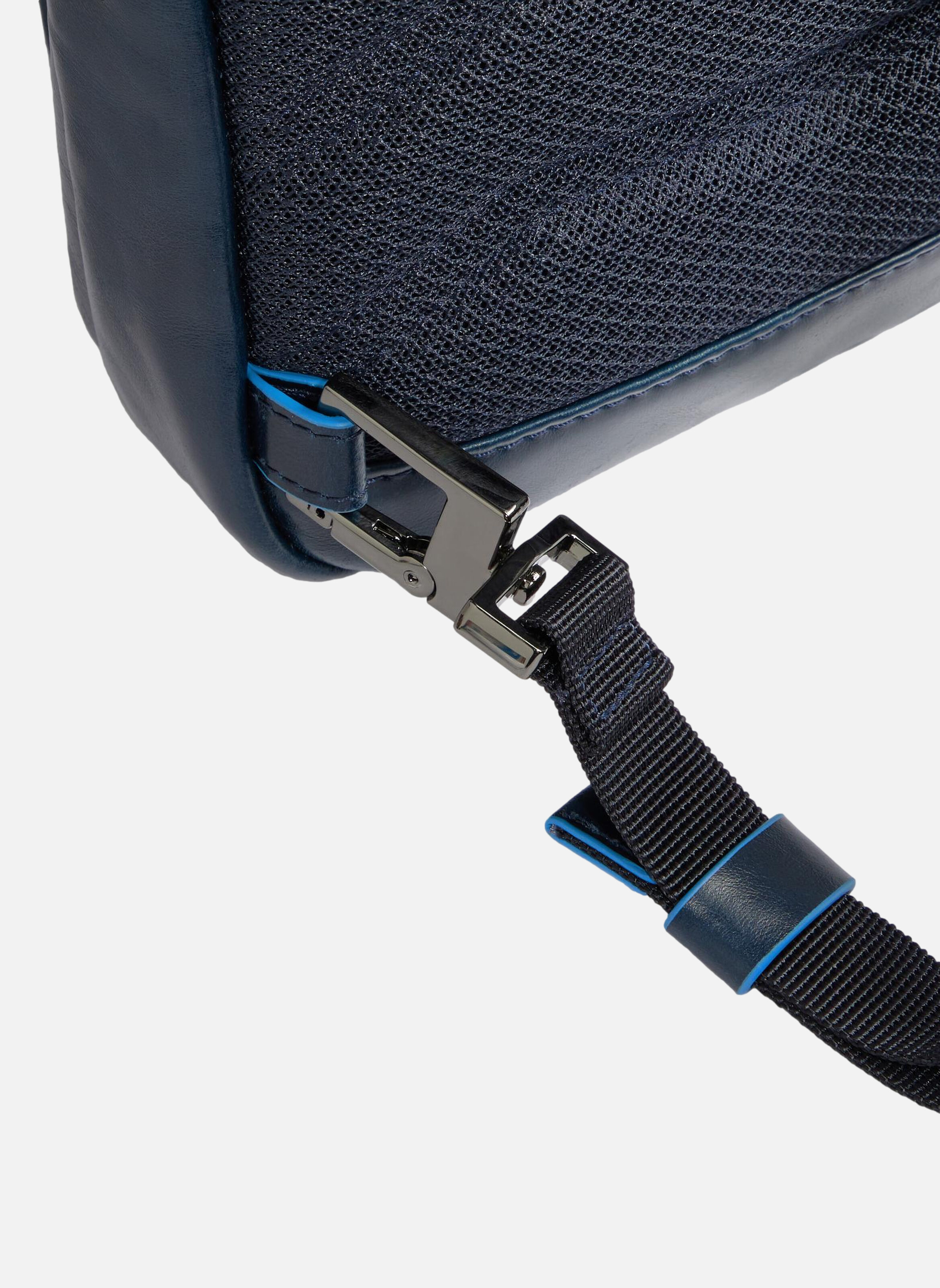 Convertible to backpack sling bag PIQUADRO Blue