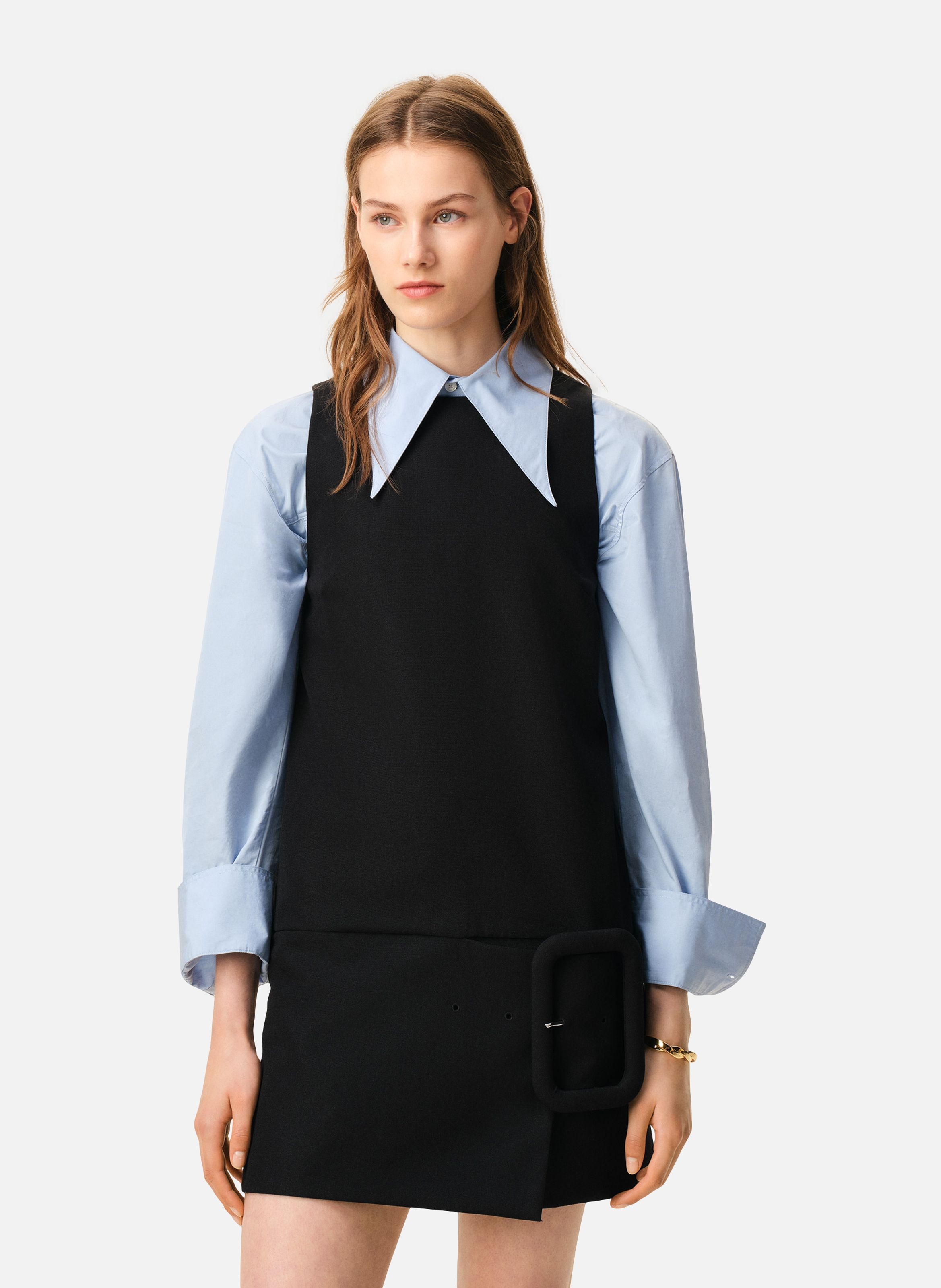 Robe mini ceinturée en laine vierge AMI PARIS Noir