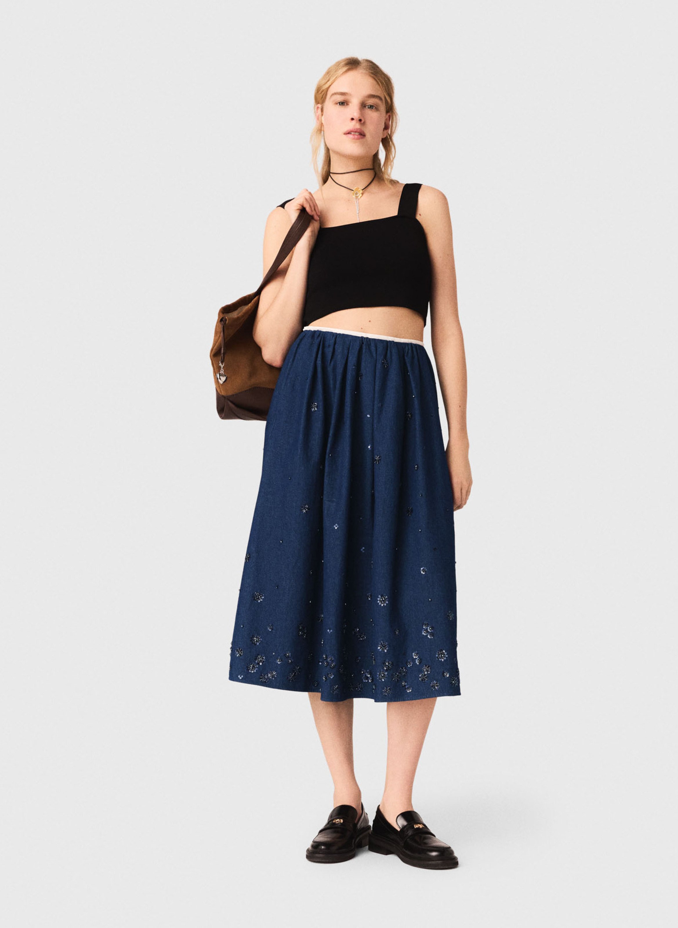 Top court moulant en maille MAJE Noir