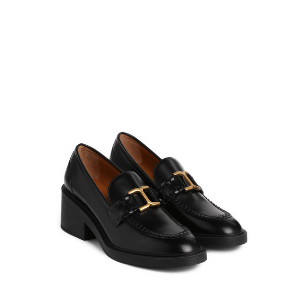 Chloé Heeled Leather Loafers In Black