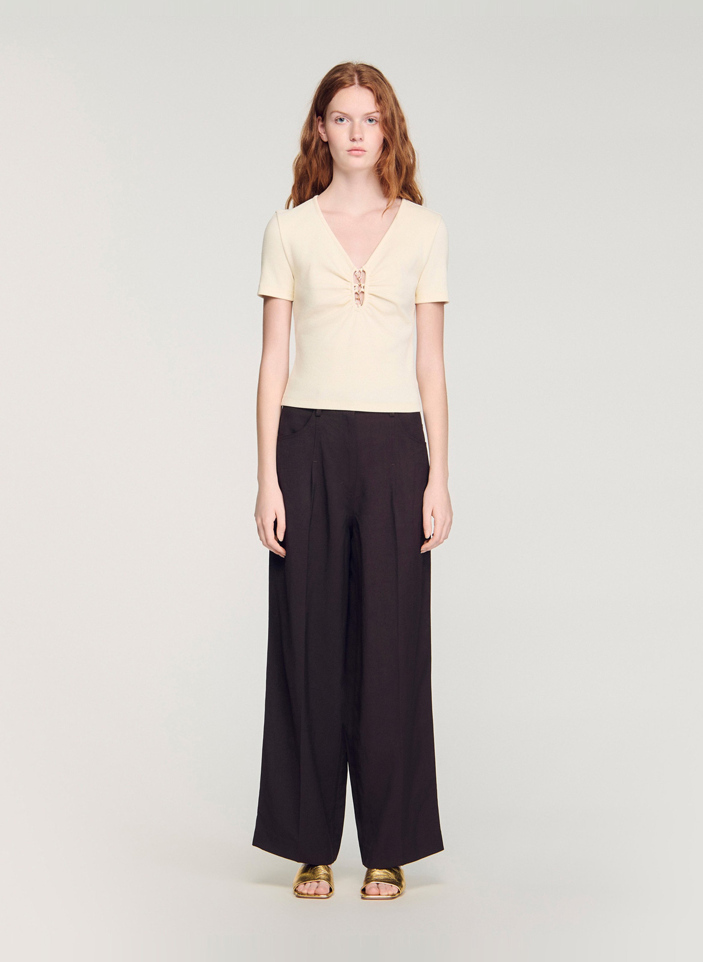 Top col v en coton mélangé SANDRO Beige