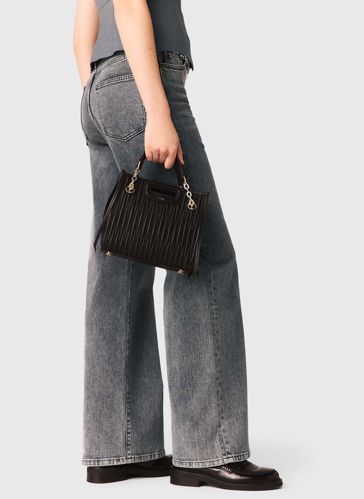 Sac bandoulière en cuir m cabas mini MAJE Noir