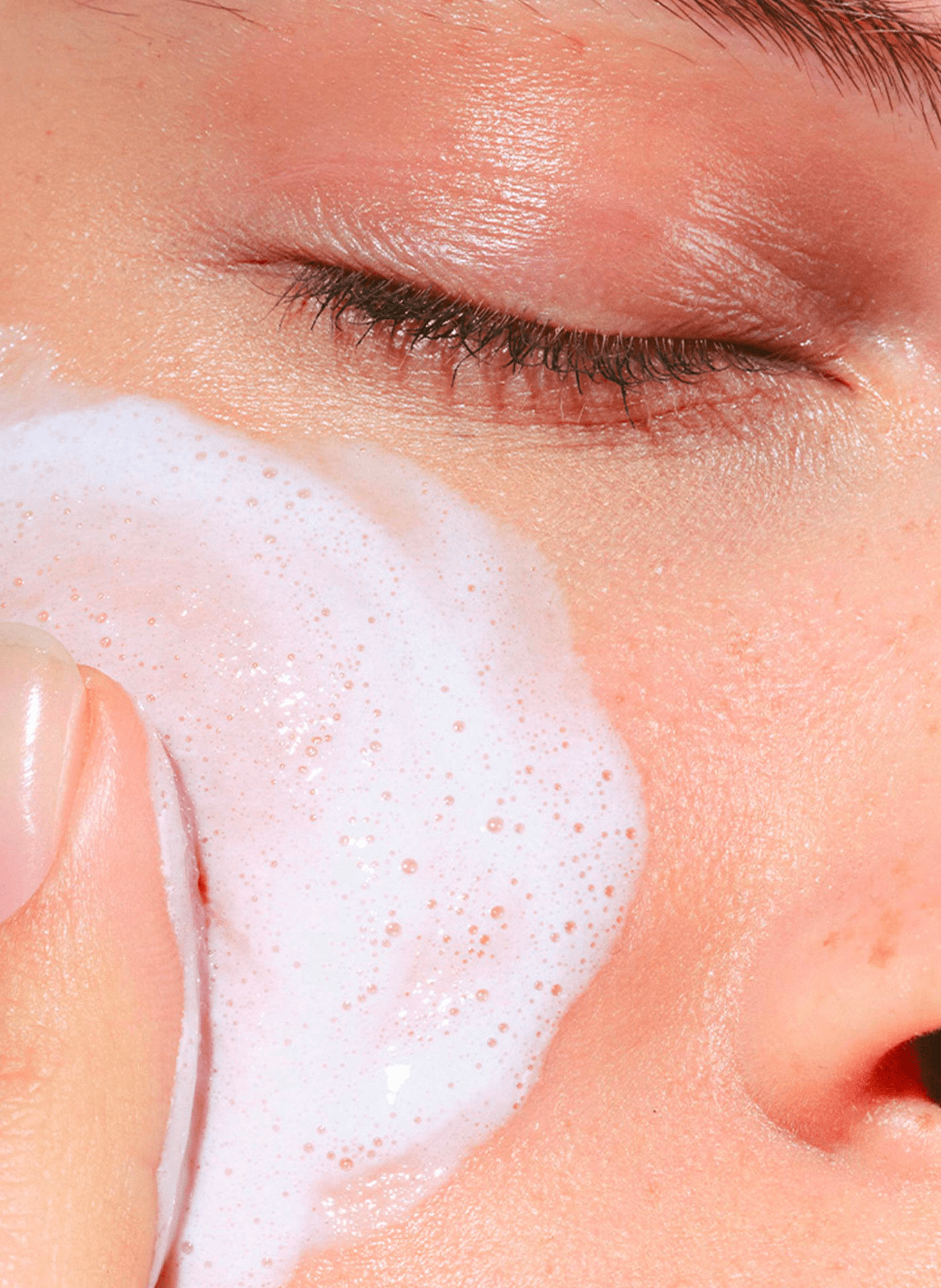 Doux Nettoyant Moussant Apaisant - Peaux très sèches ou sensibles CLARINS No color