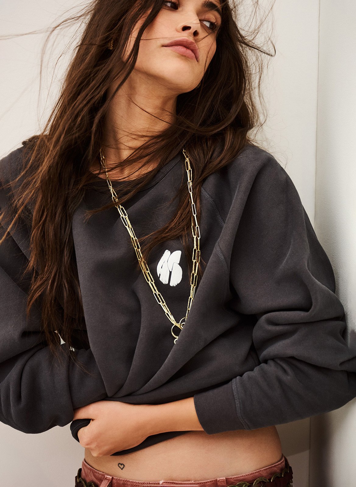 Ruime ronde hals katoenen sweater met zwierige pasvorm | Grijs BA&SH Dames