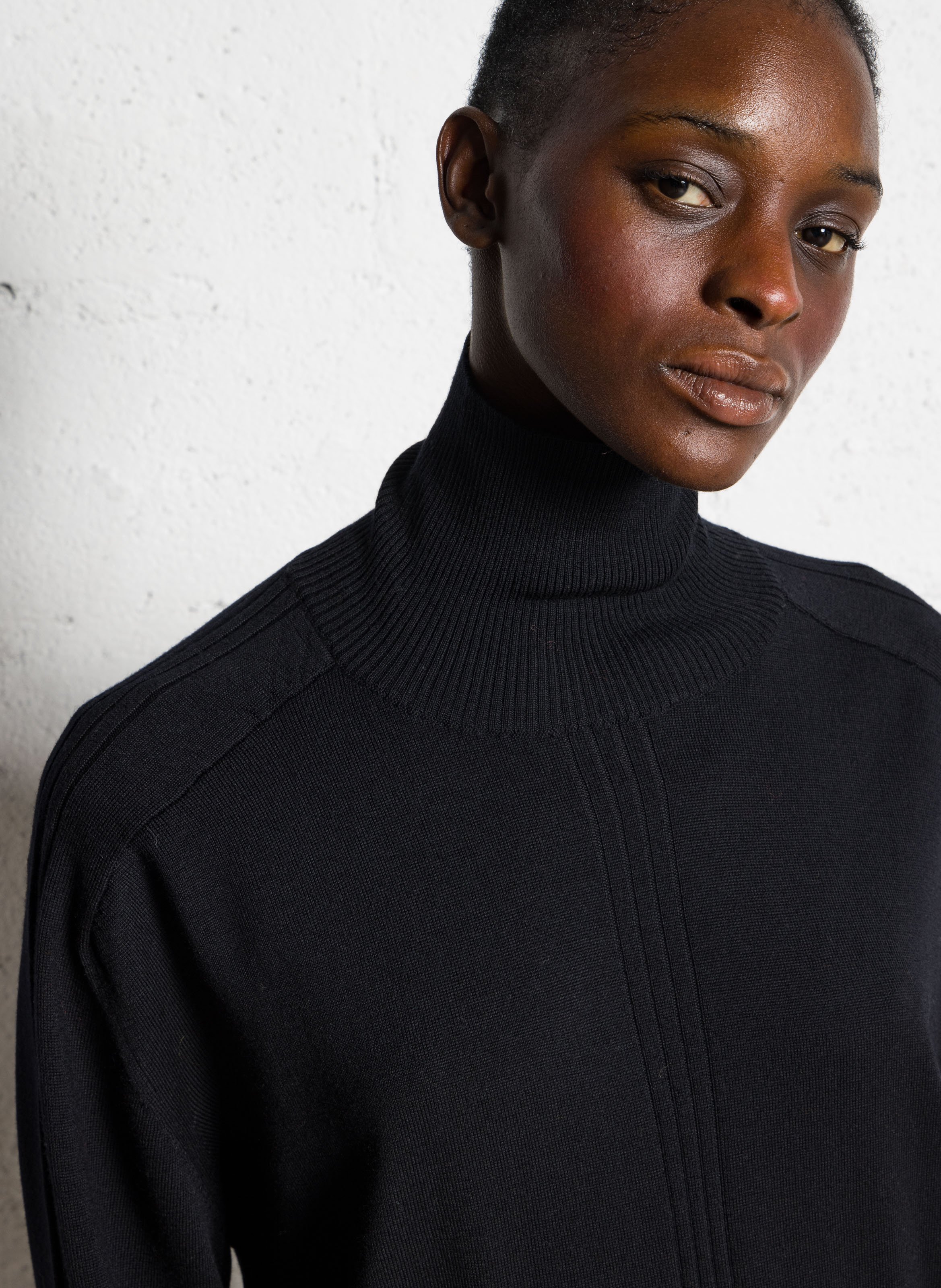 Col roulé en laine nord SOEUR Noir