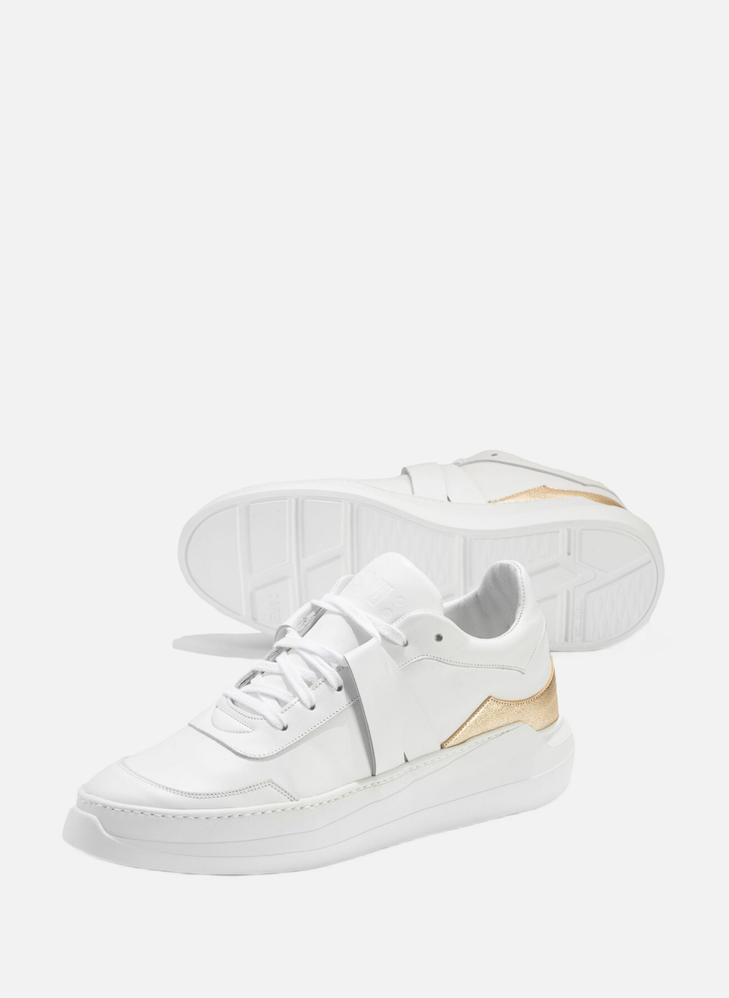 G1 : or polaire - sneakers en cuir lisse blanc et empiècement en cuir métallisé doré EVI Blanc