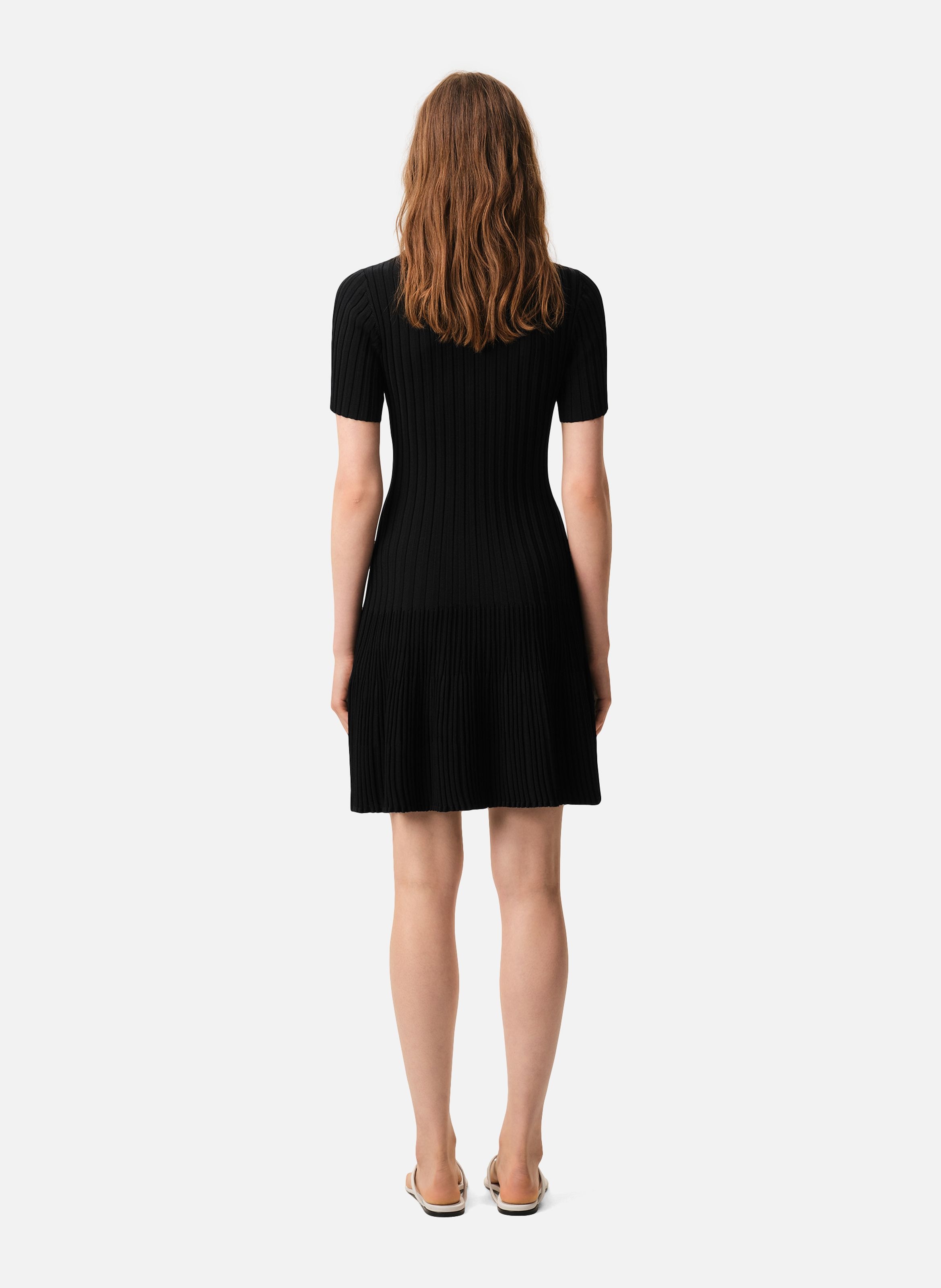 Robe mini à godets en maille AMI PARIS Noir