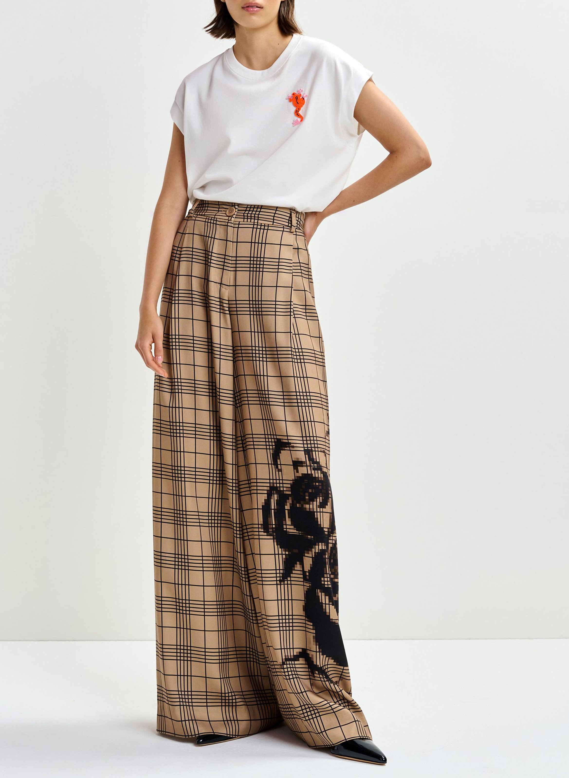 Tee-shirt droit à grenouille perlée Jungala ESSENTIEL ANTWERP Blanc