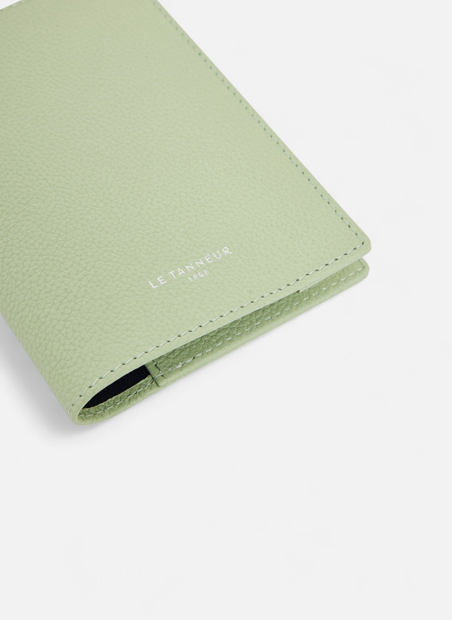 Porte passeport en cuir grainé LE TANNEUR Vert