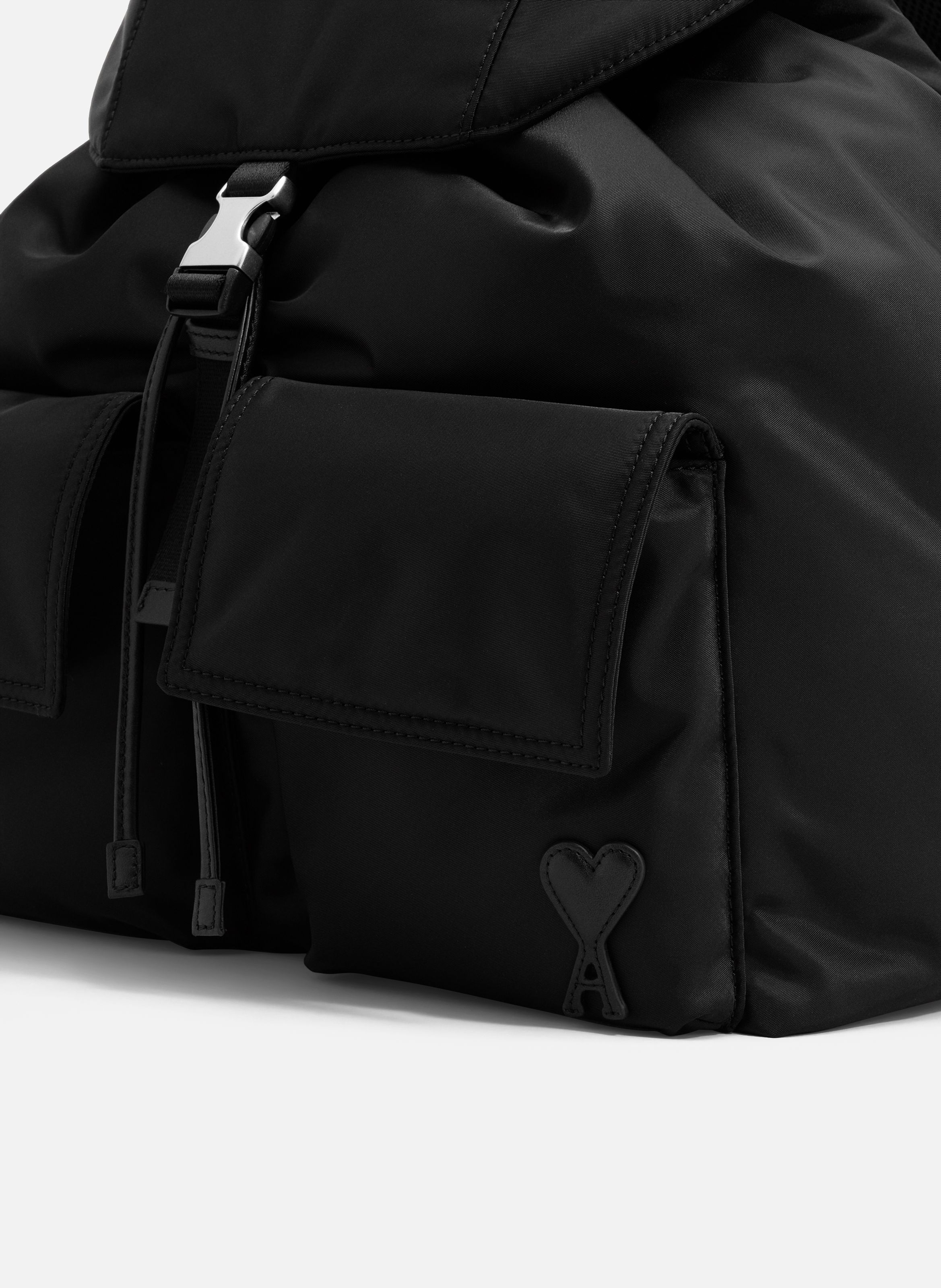 Sac à dos à rabat marcel unisexe en nylon AMI PARIS Noir