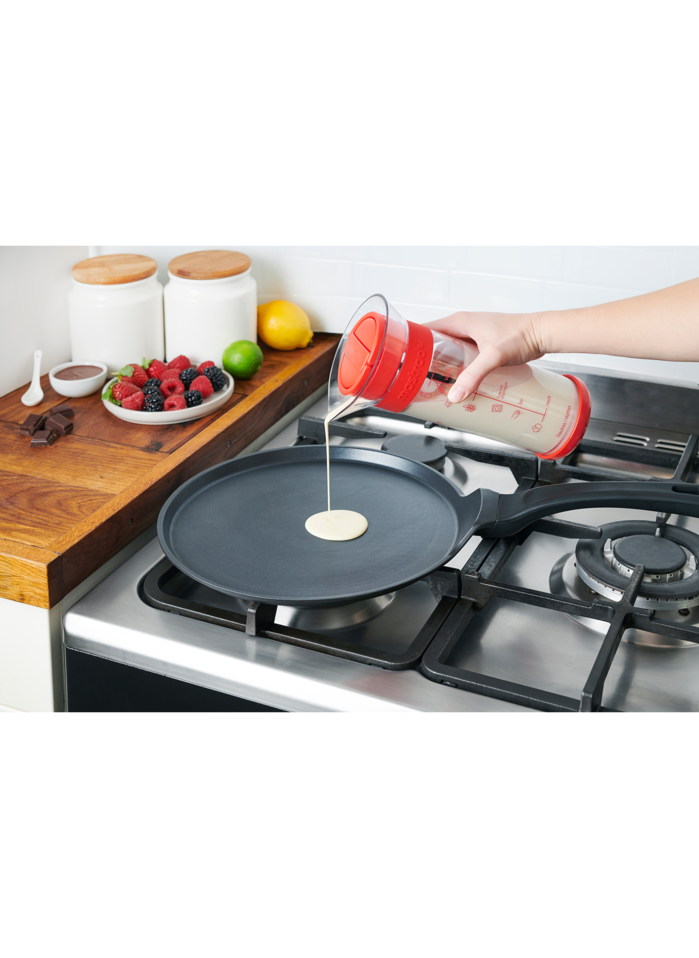 Twist'N'Mix Pancake Batter Mixer MASTRAD Red