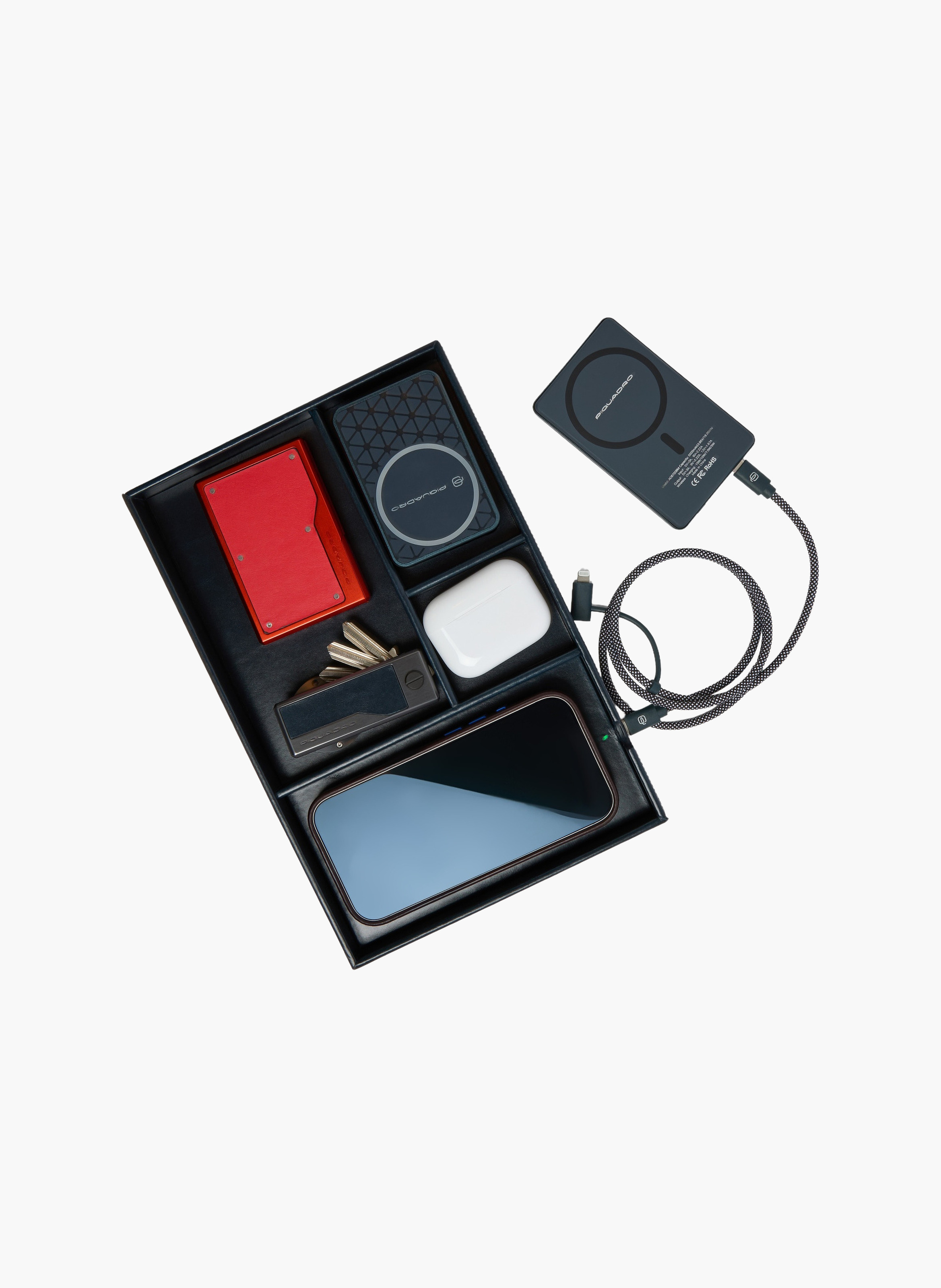Leather valet tray with two wireless charging pads PIQUADRO Blue
