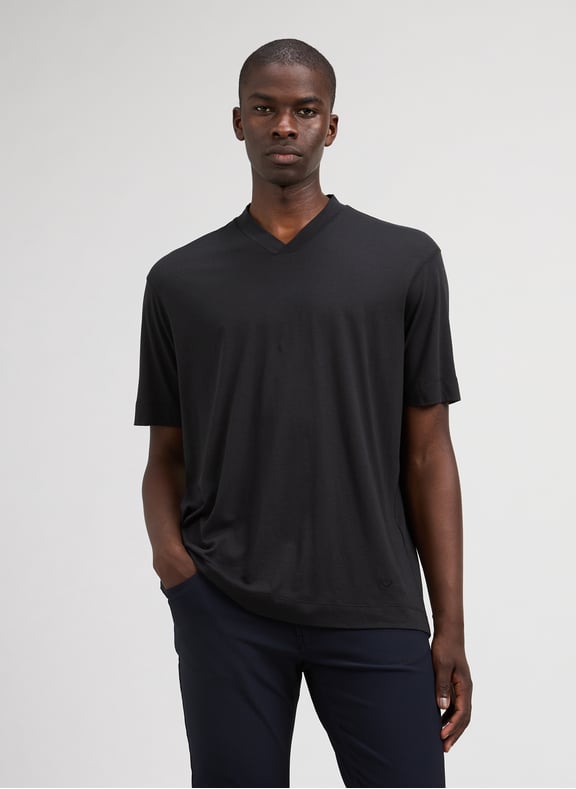 T-shirt en coton Noir by EMPORIO ARMANI EMPORIO ARMANI T-shirt en coton Noir