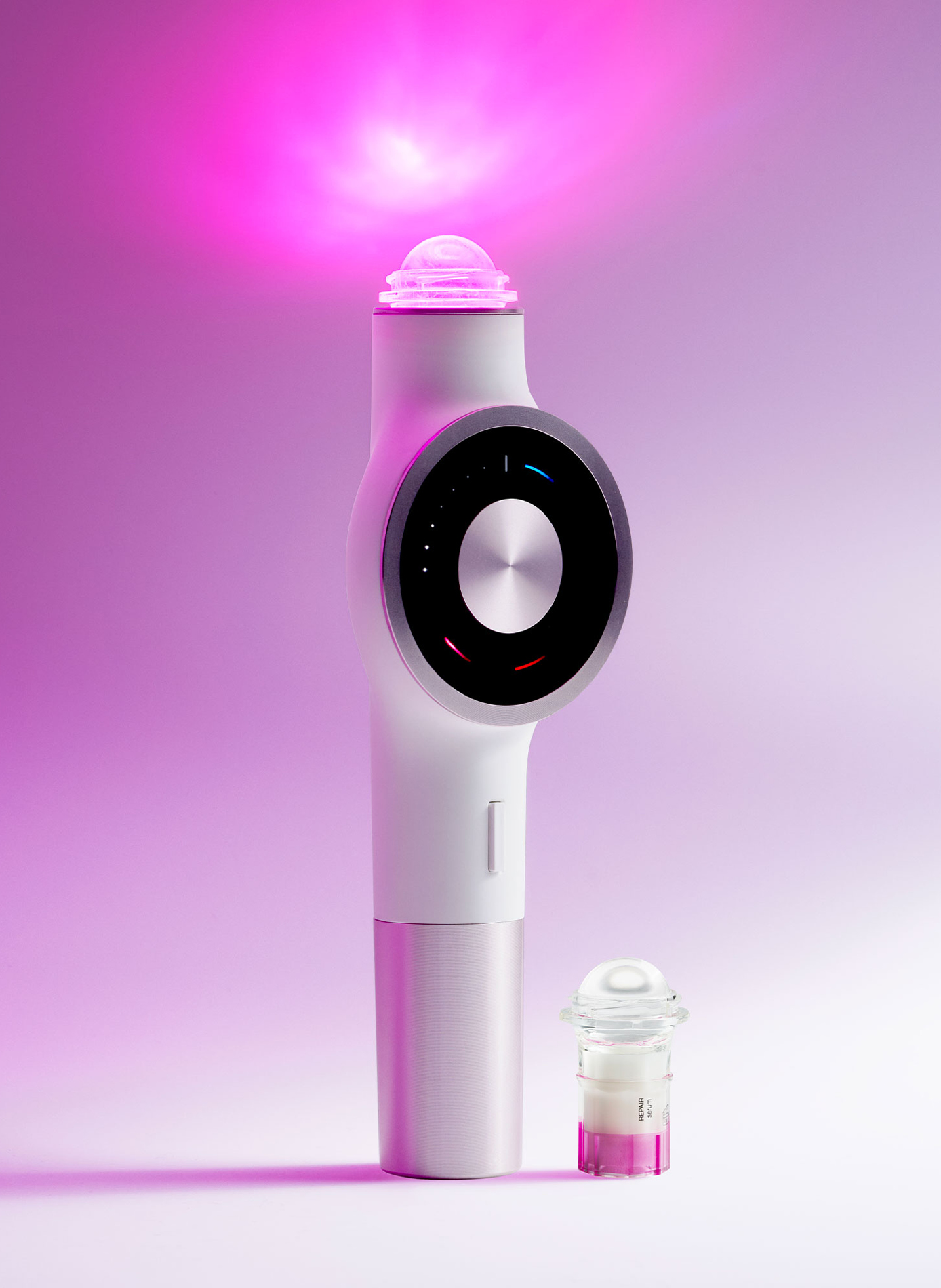 Capsules REPAIR – Sérum Réparateur Anti-Âge à Lumière LED LIGHTINDERM No color