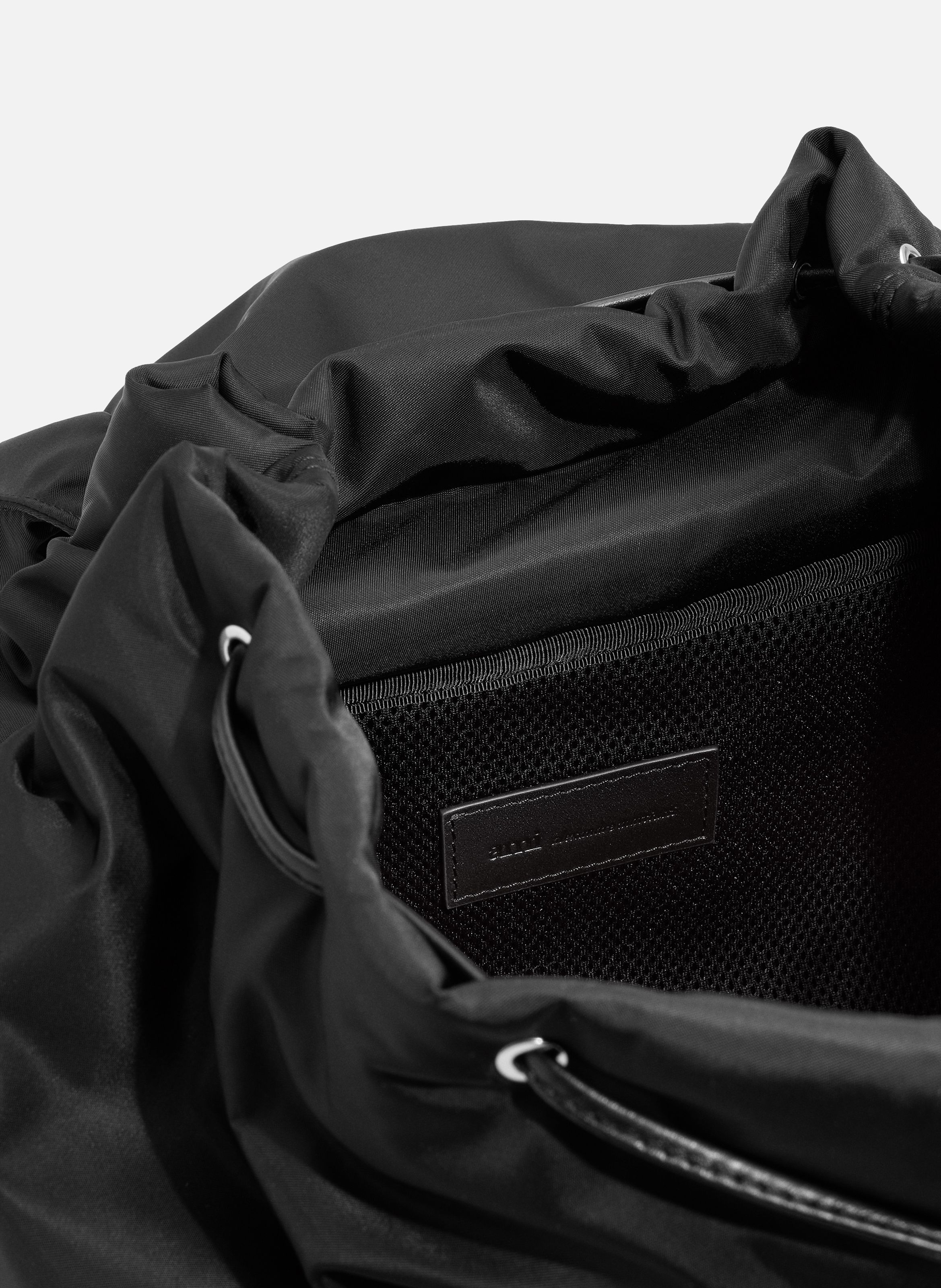 Sac à dos à rabat marcel unisexe en nylon AMI PARIS Noir