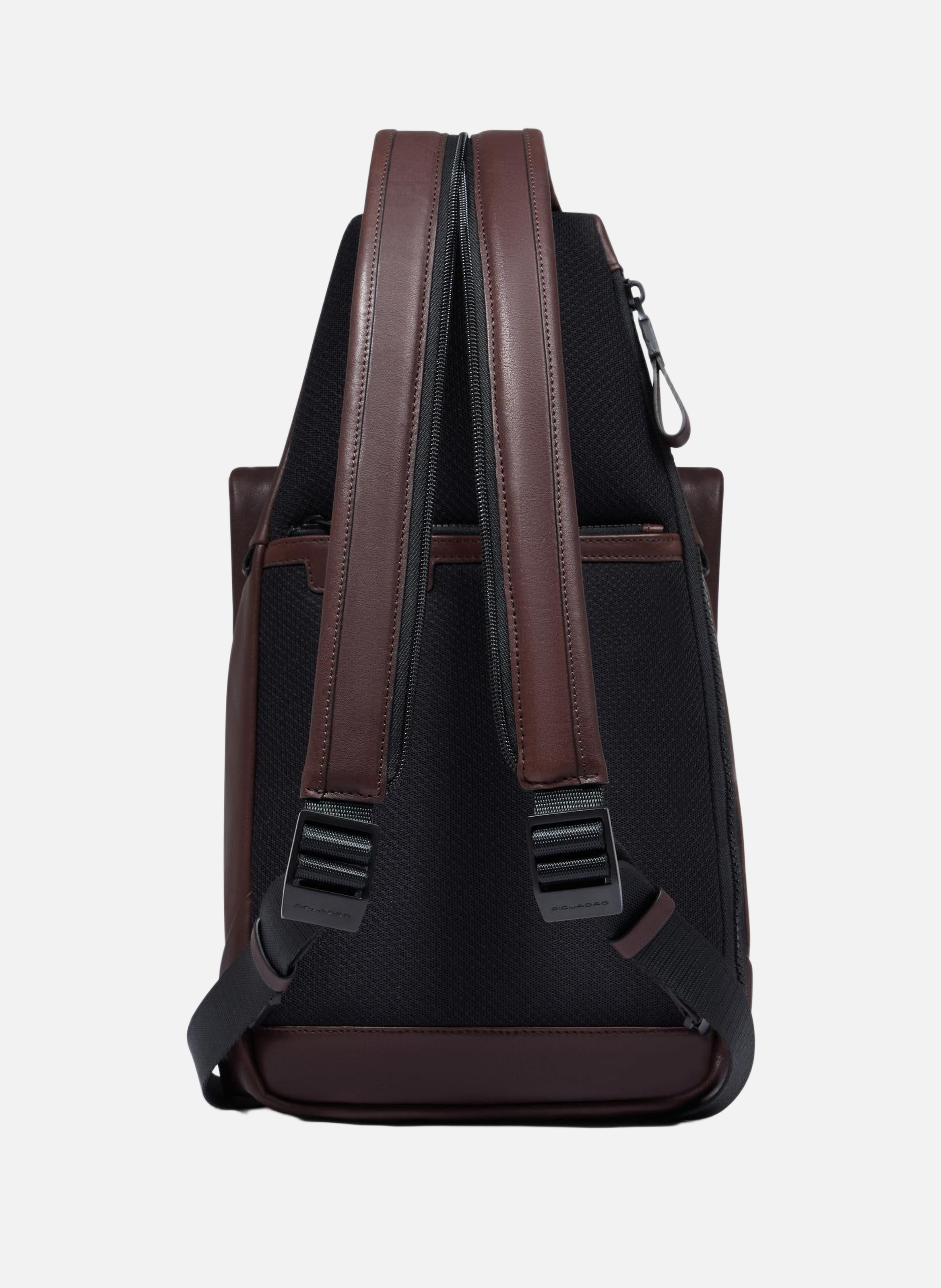 Convertible to backpack sling bag PIQUADRO Brown