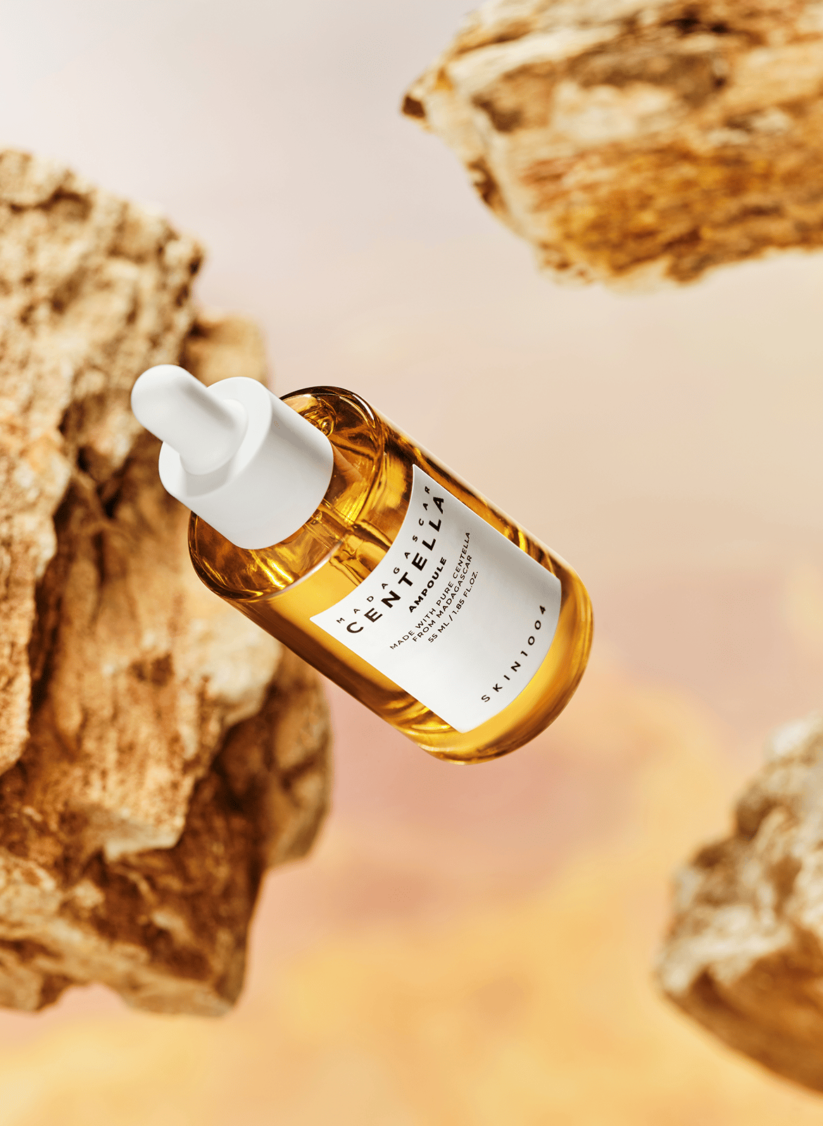 Hydrating and soothing serum with centella asiatica SKIN1004 No color