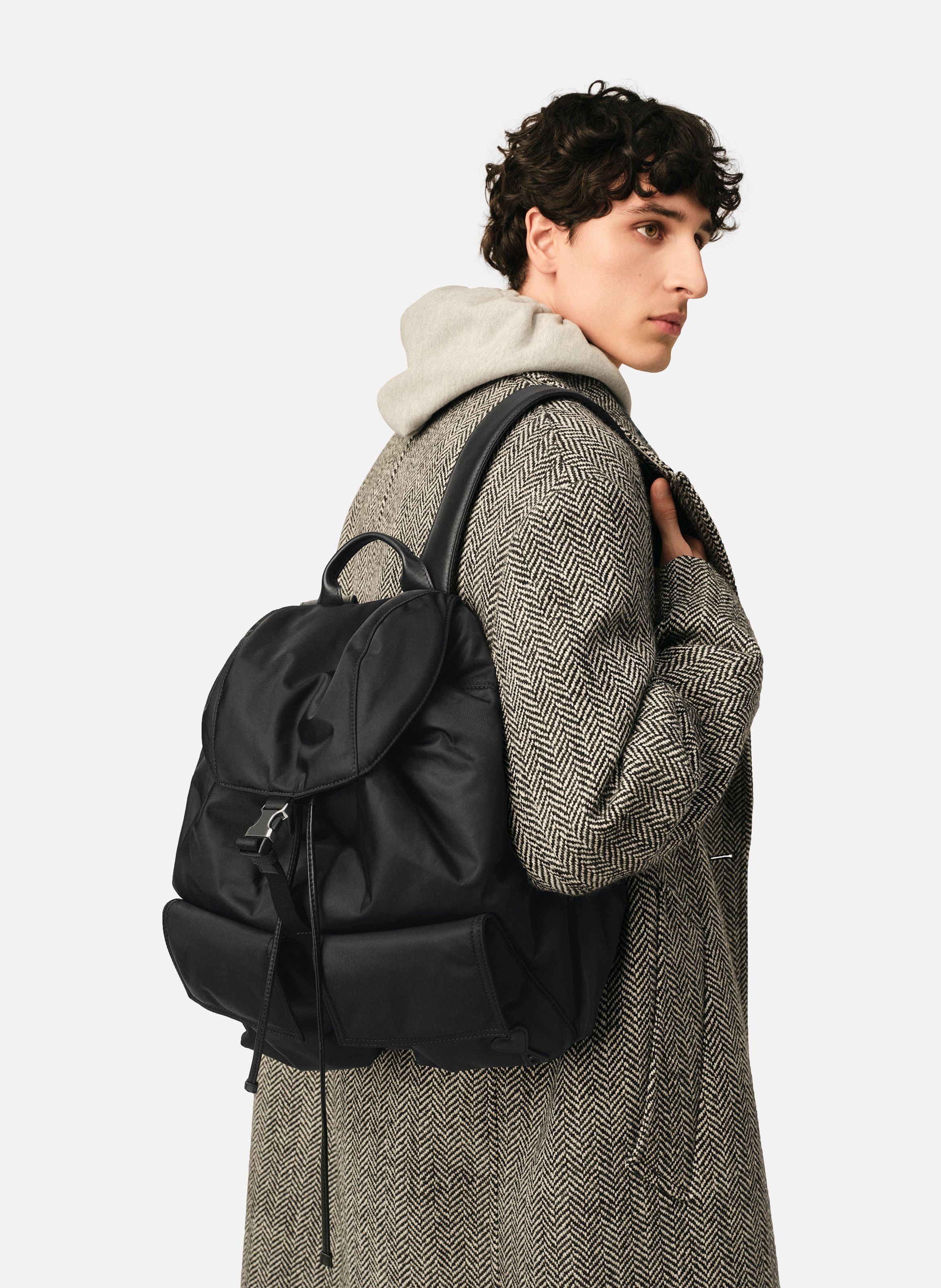 Sac à dos à rabat marcel unisexe en nylon AMI PARIS Noir